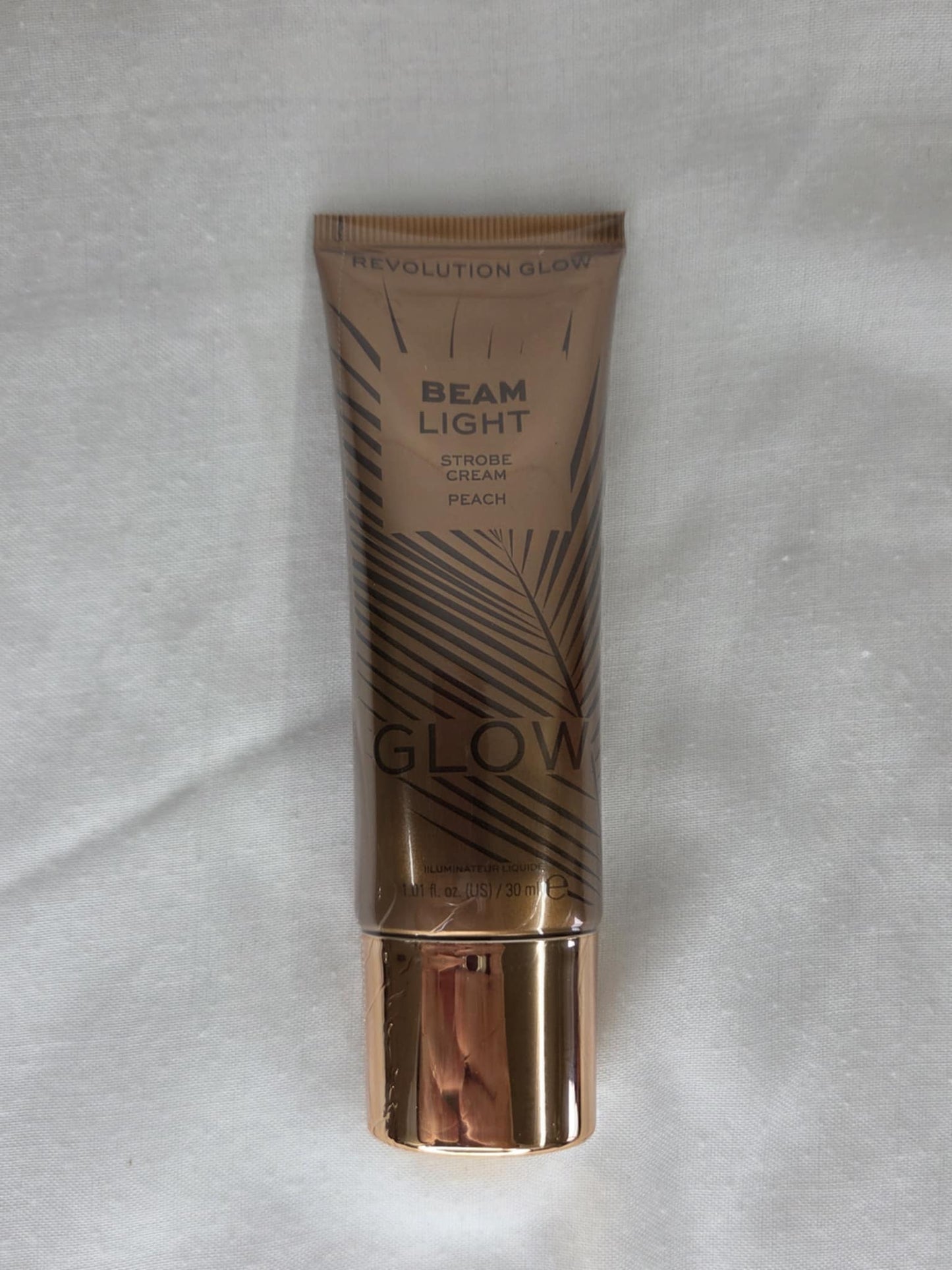 Makeup Revolution Glow Beam Light Strobe Cream Peach