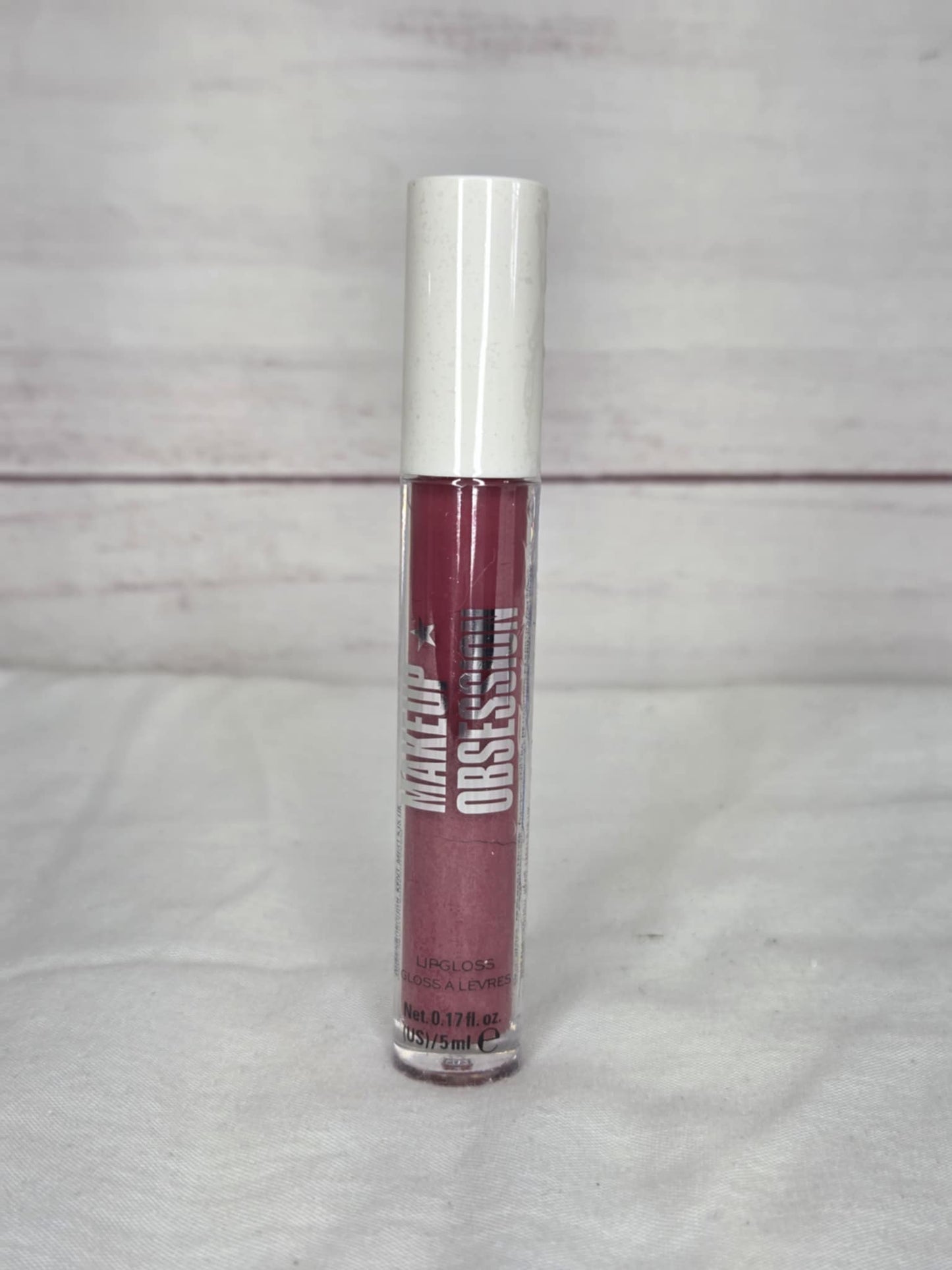 REVOLUTION Makeup Obsession Lip Gloss Entranced
