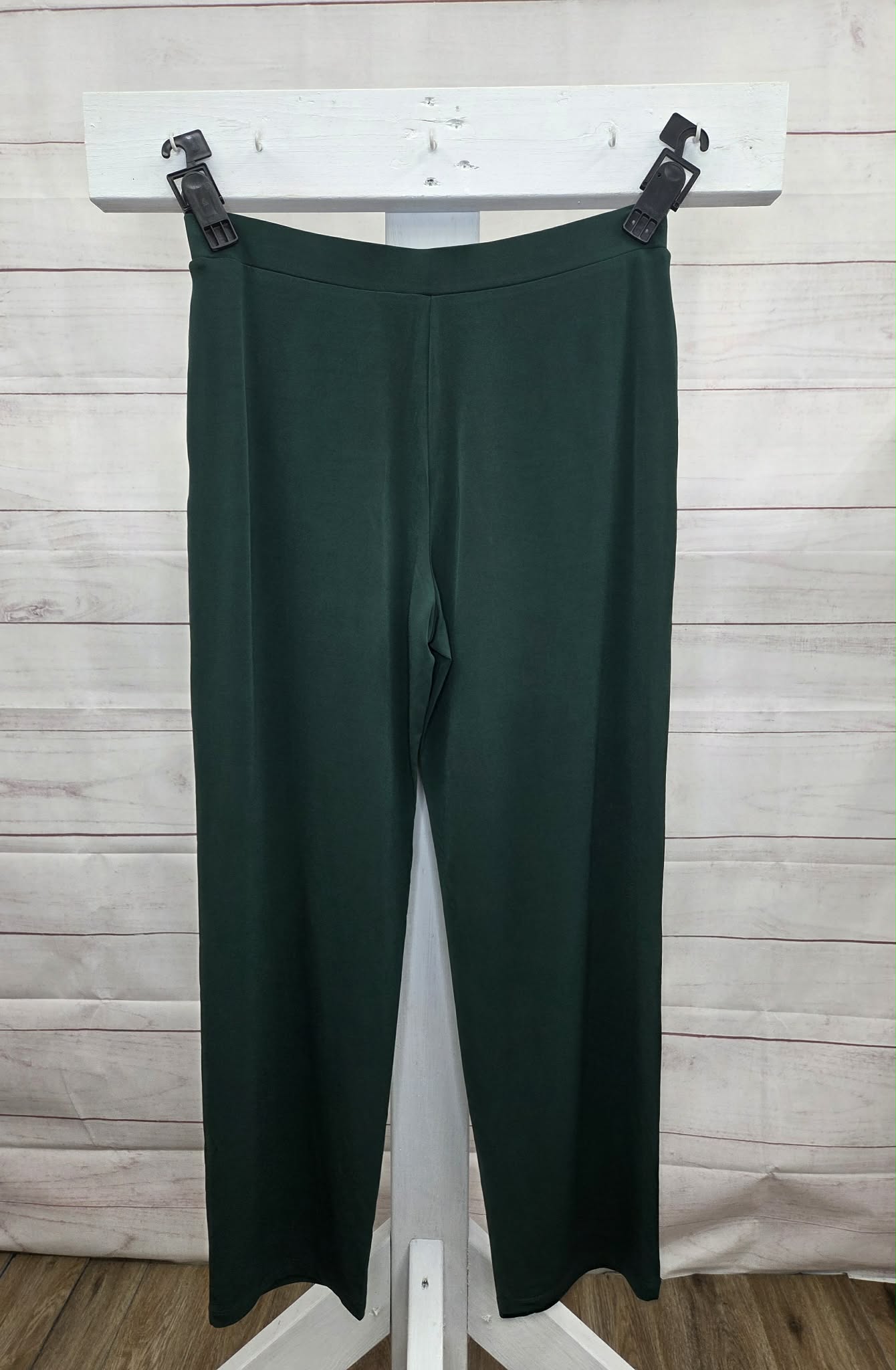 MEDIUM EVERGREEN A706737 Susan Graver Essentials Regular Liquid Knit Pant
