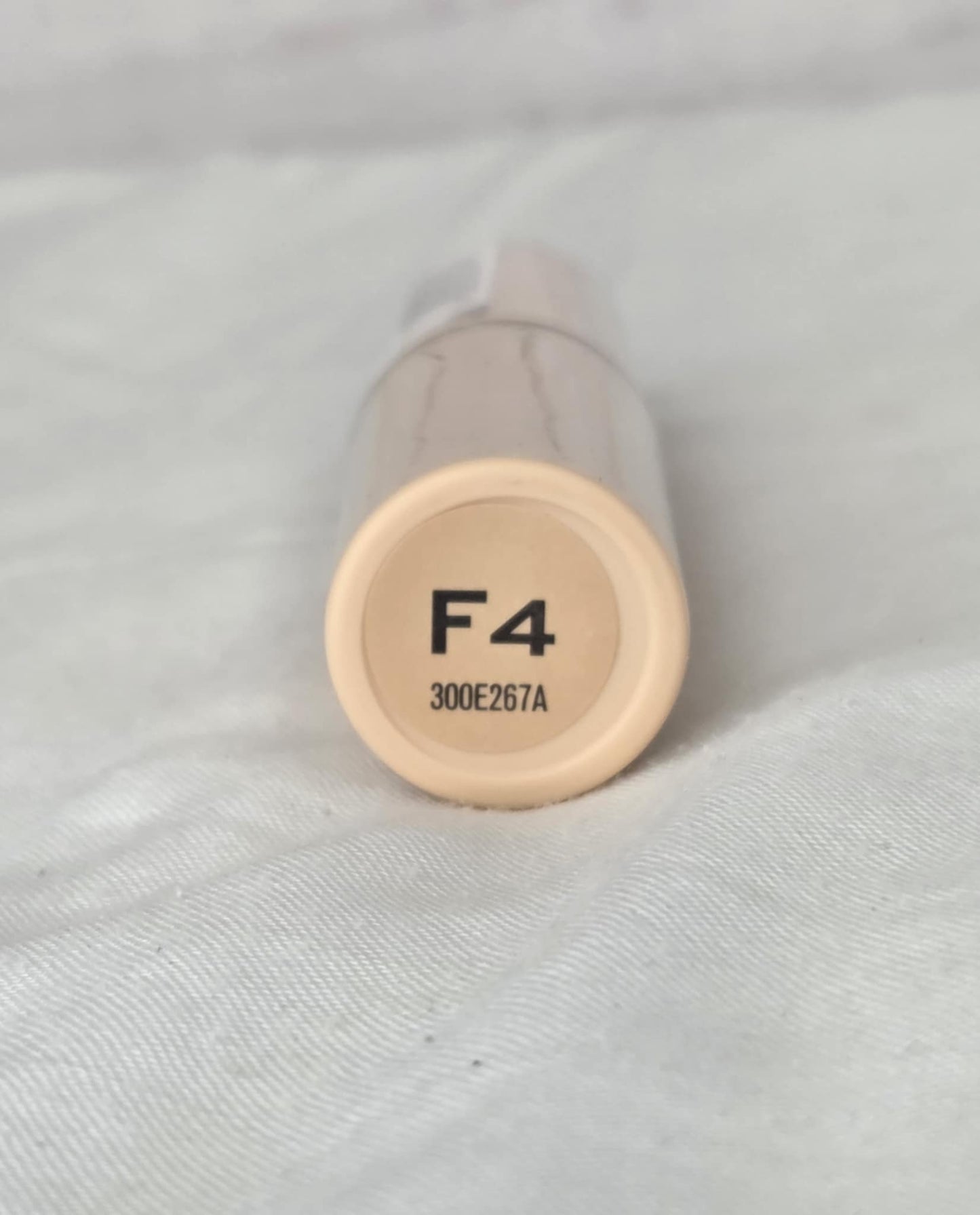 Revolution Fast Base Stick Foundation F4