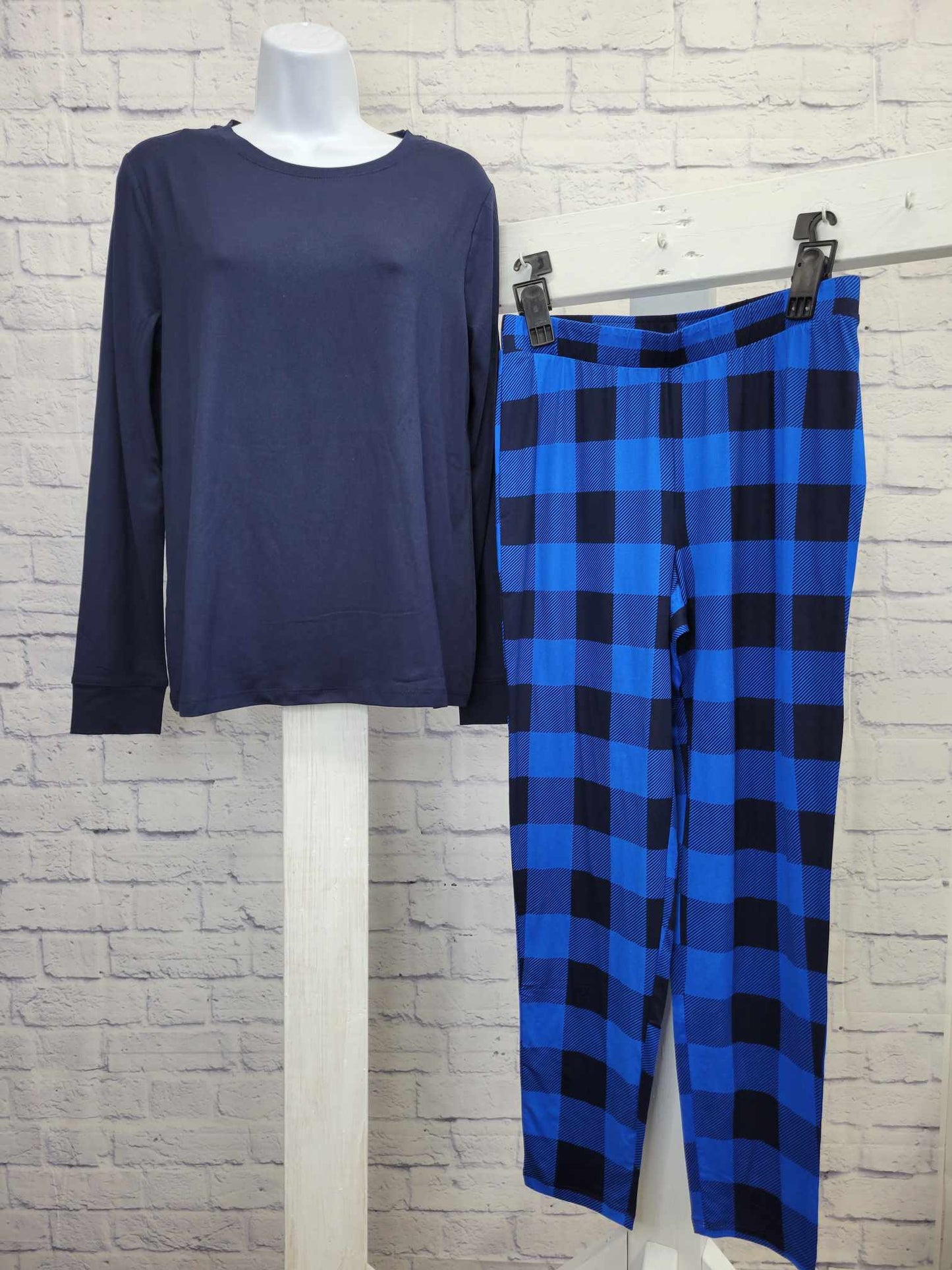 XSMALL COBALT A459555 AnyBody Lush Jersey Lounge Set with Drawstring Bag