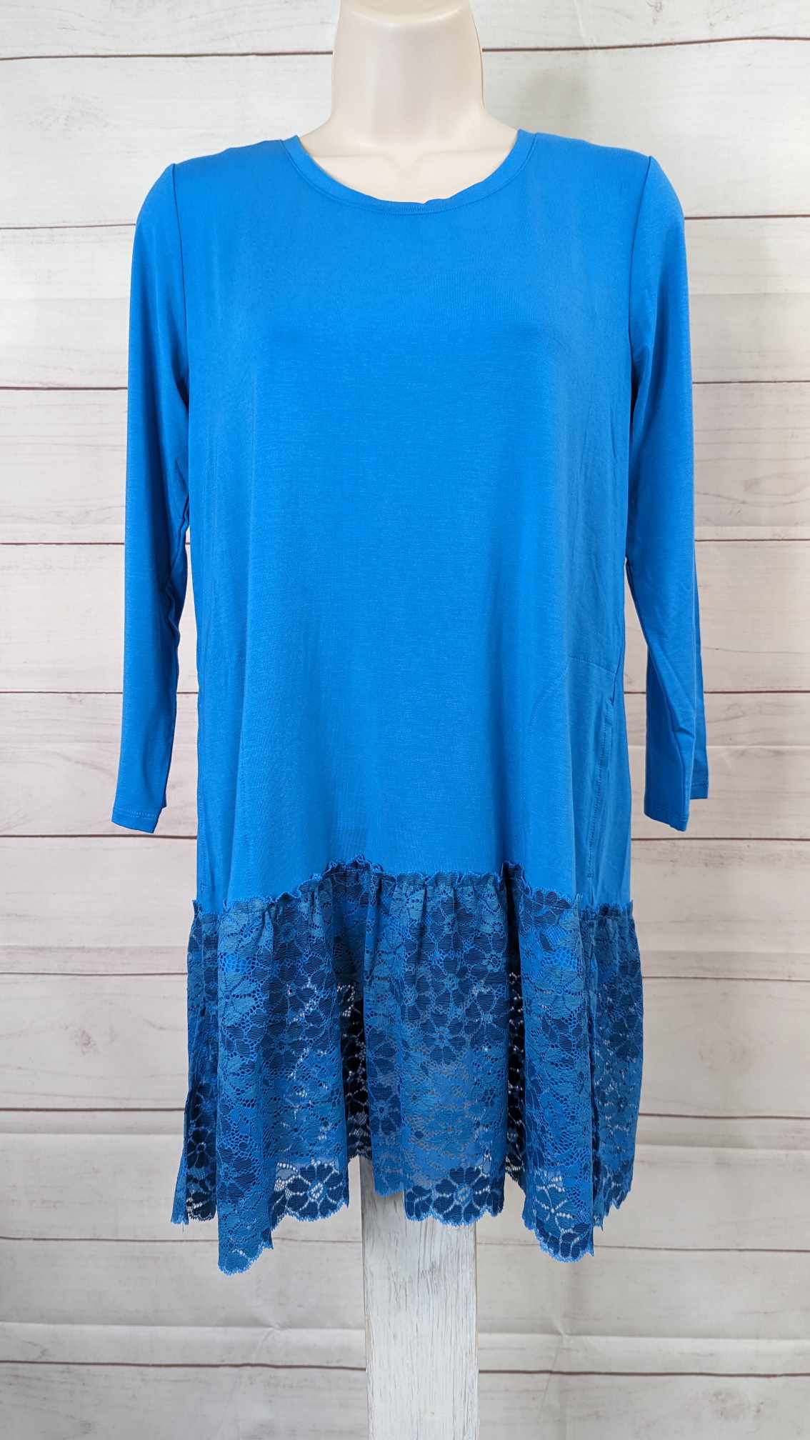 XSMALL LAKESIDE BLUE A509473 LOGO by Lori Goldstein Rayon 230 3/4 Sleeve Top with Lace Hem