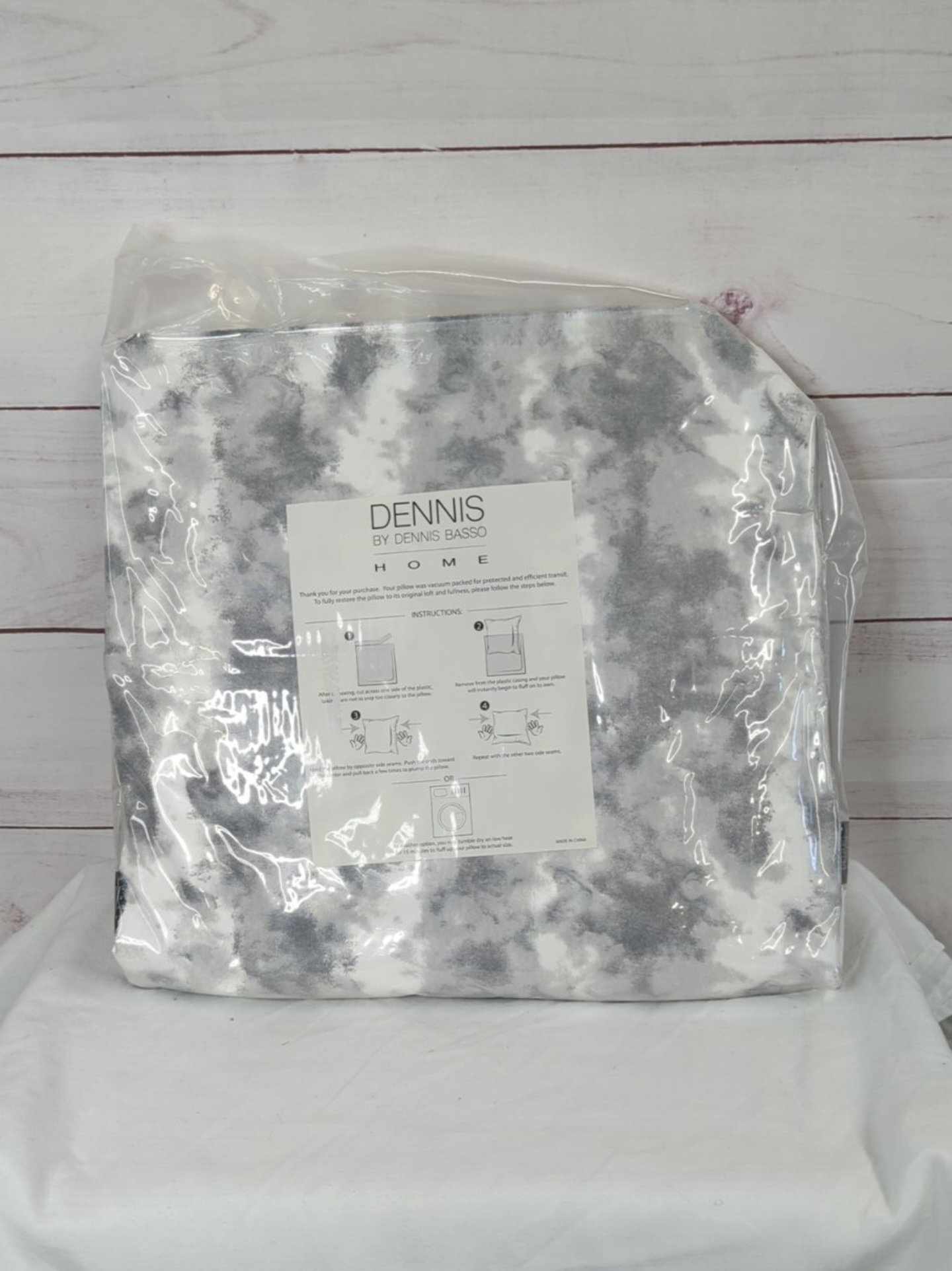 GREY H226501 Dennis Basso Set of 2 18" x 18" Tie-Dye Lite Faux Fur Pillow