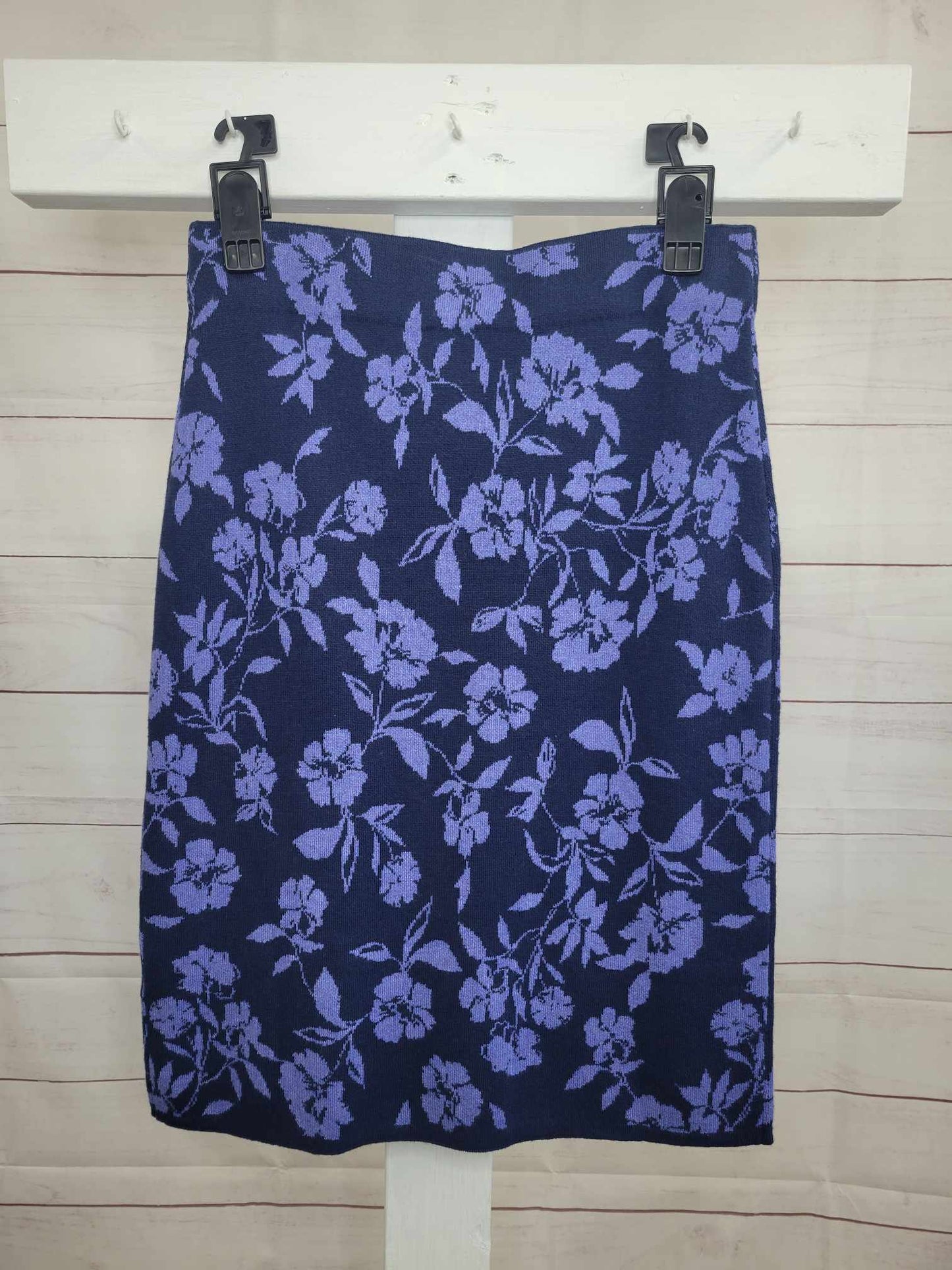 LARGE NAVY FLORAL A544613 Isaac Mizrahi Live! Jacquard Sweater Skirt with Side Slits