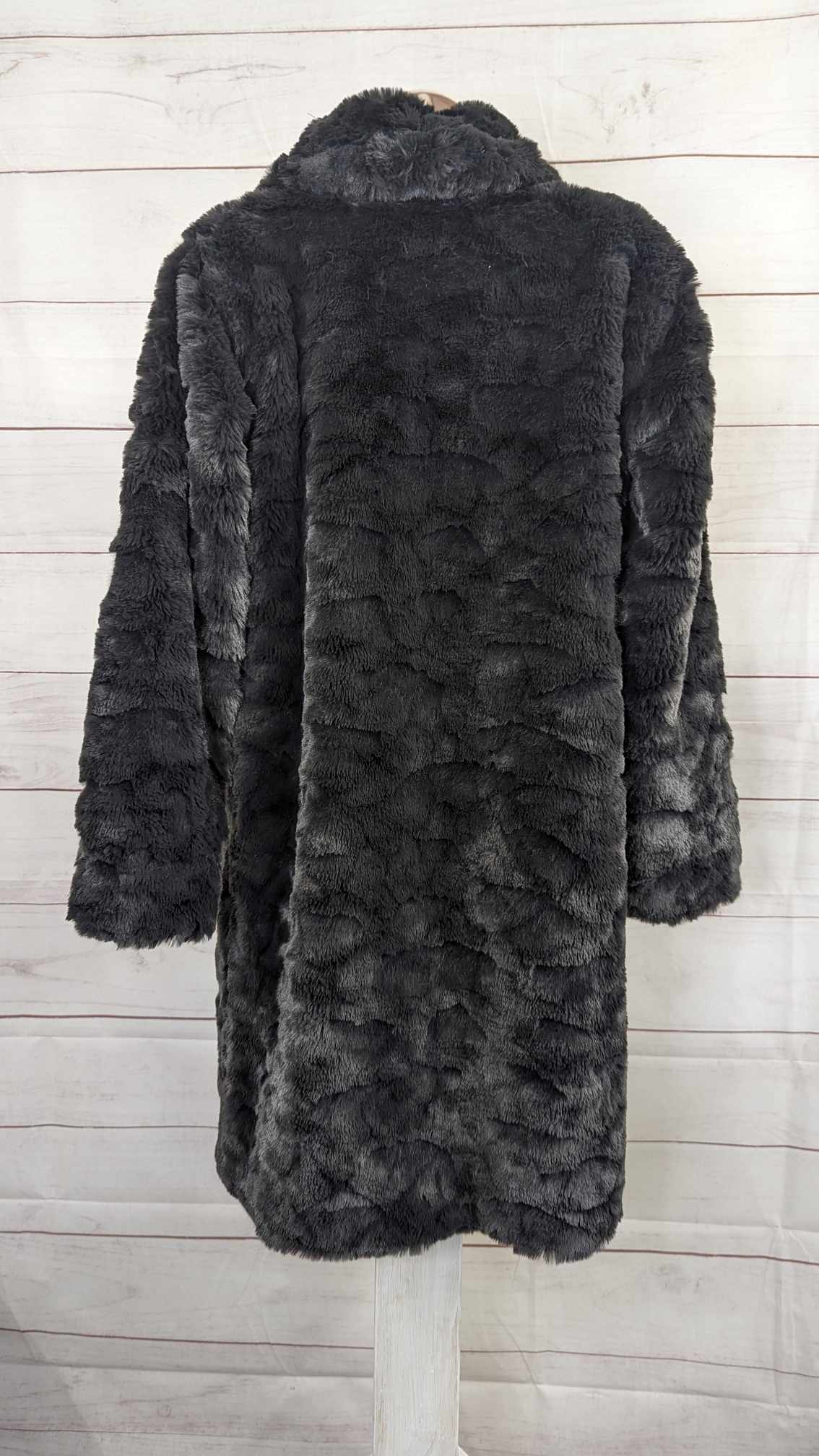 LARGE BLACK A556120 Dennis Basso Madison Avenue Textured Faux Fur Coat