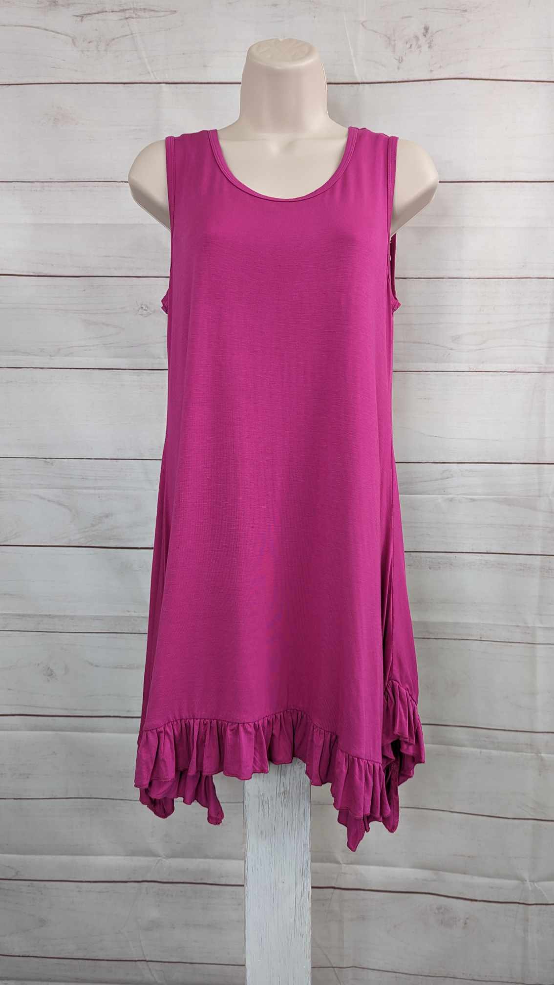 SMALL WILDROSE A381218 LOGO Layers by Lori Goldstein Knit Tank w/ Ruffle Hem