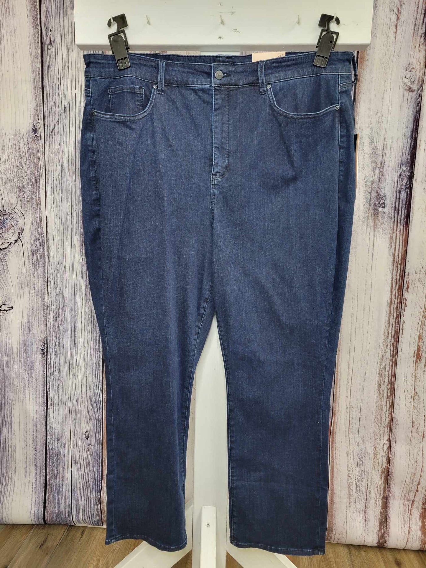 24WP A520771 NYDJ Curve Shaper Marilyn Straight Jeans- Melville