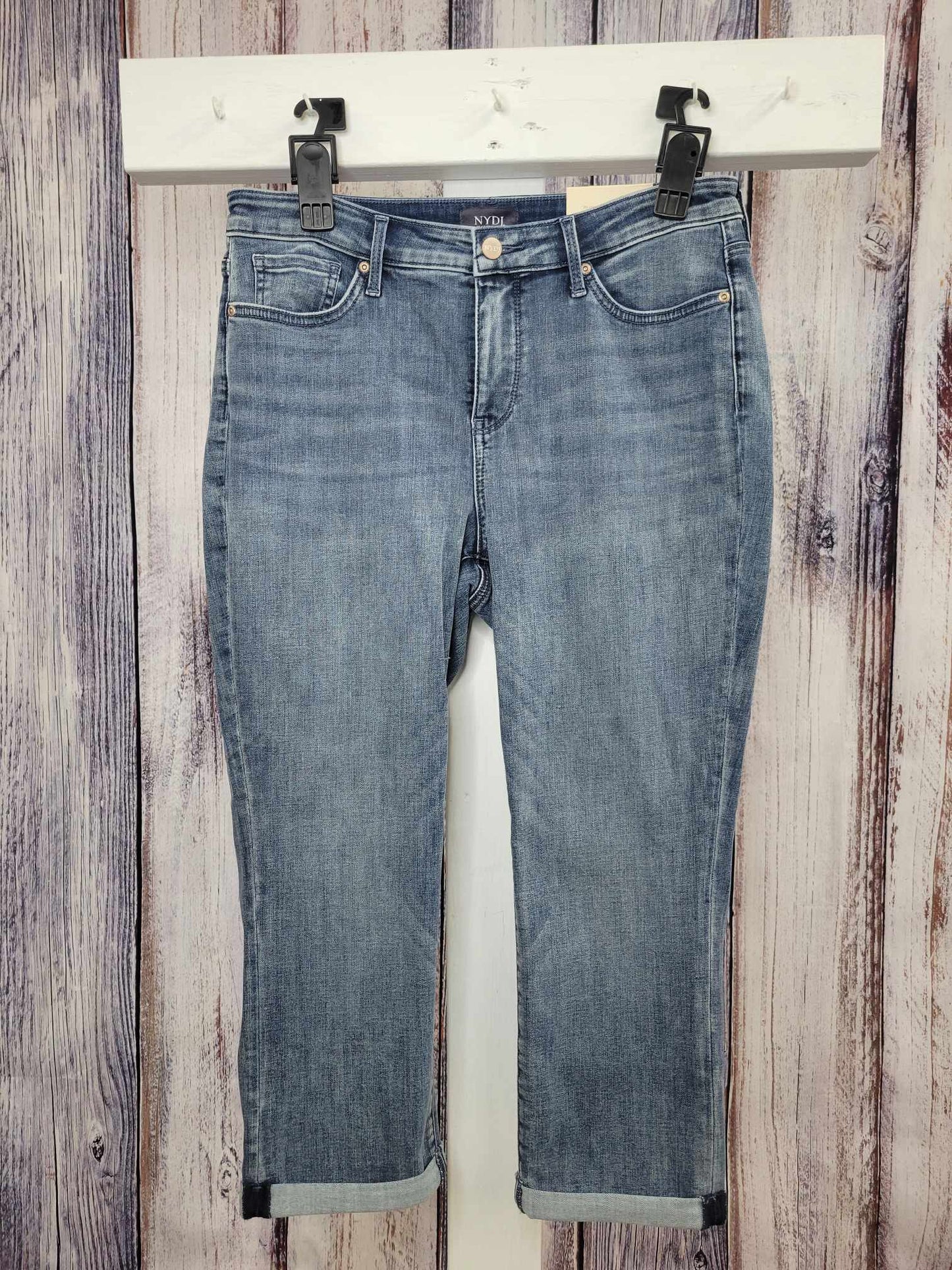 10R A591717 NYDJ Chloe Capri Cool Embrace= Prelude