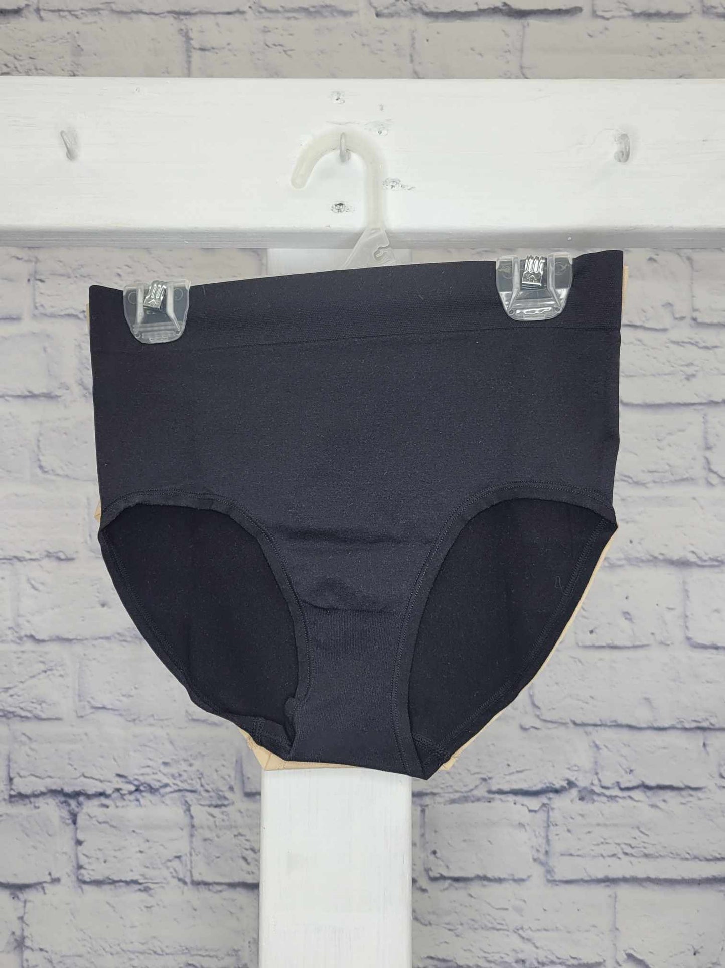 SMALL A604430 AnyBody Intimates Set of 2 Jersey Briefs