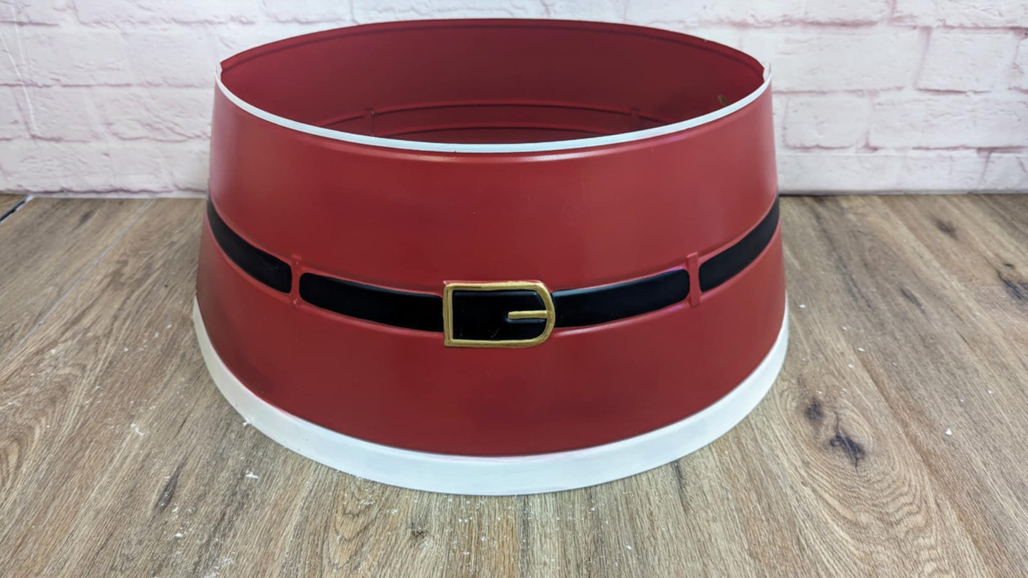 H232893 20" D Santa Suit Metal Tree Collar by Valerie