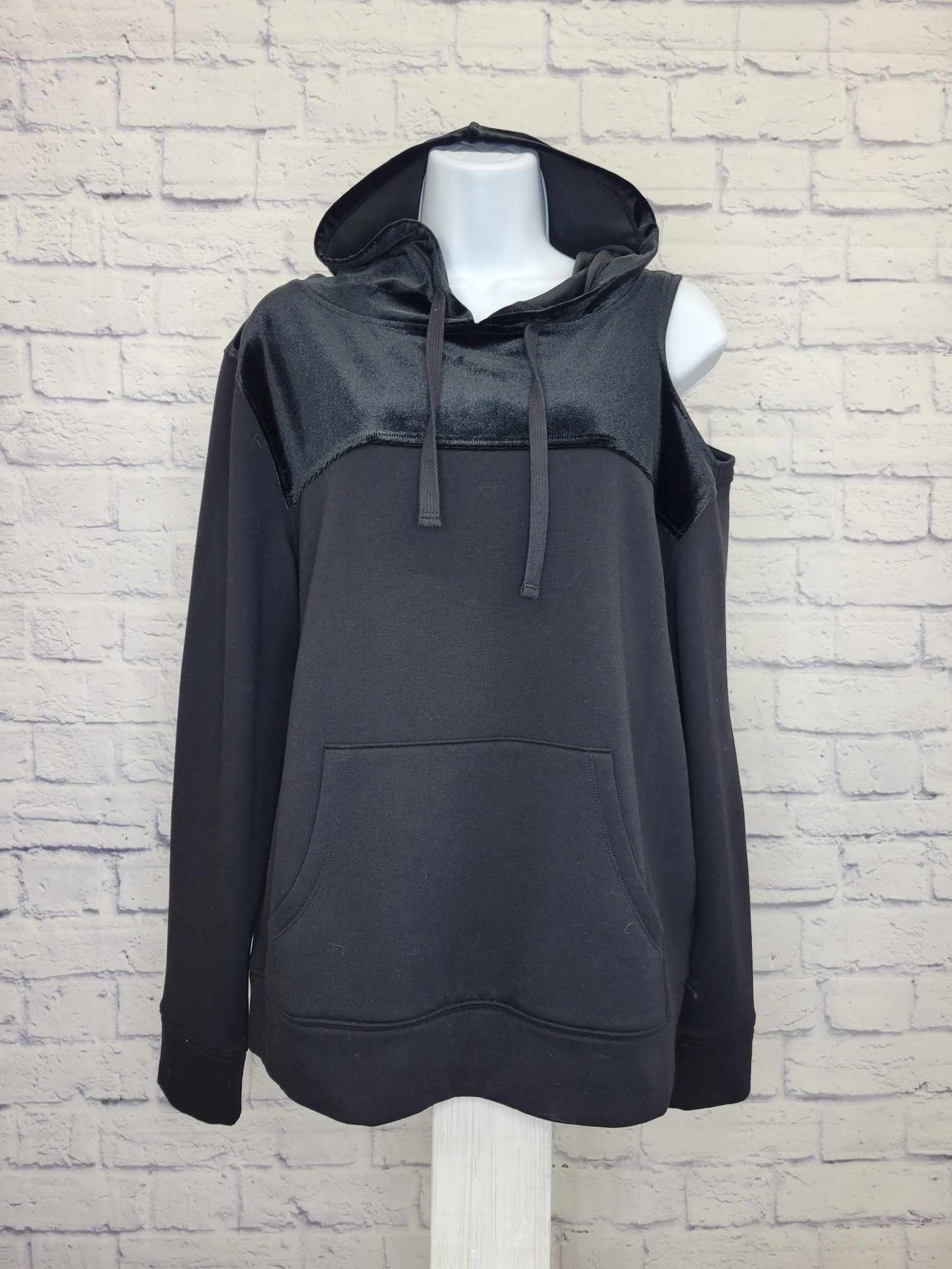 XXSMALL BLACK A389041 All Worthy Hunter McGrady Mixed Media Velvet Hoodie