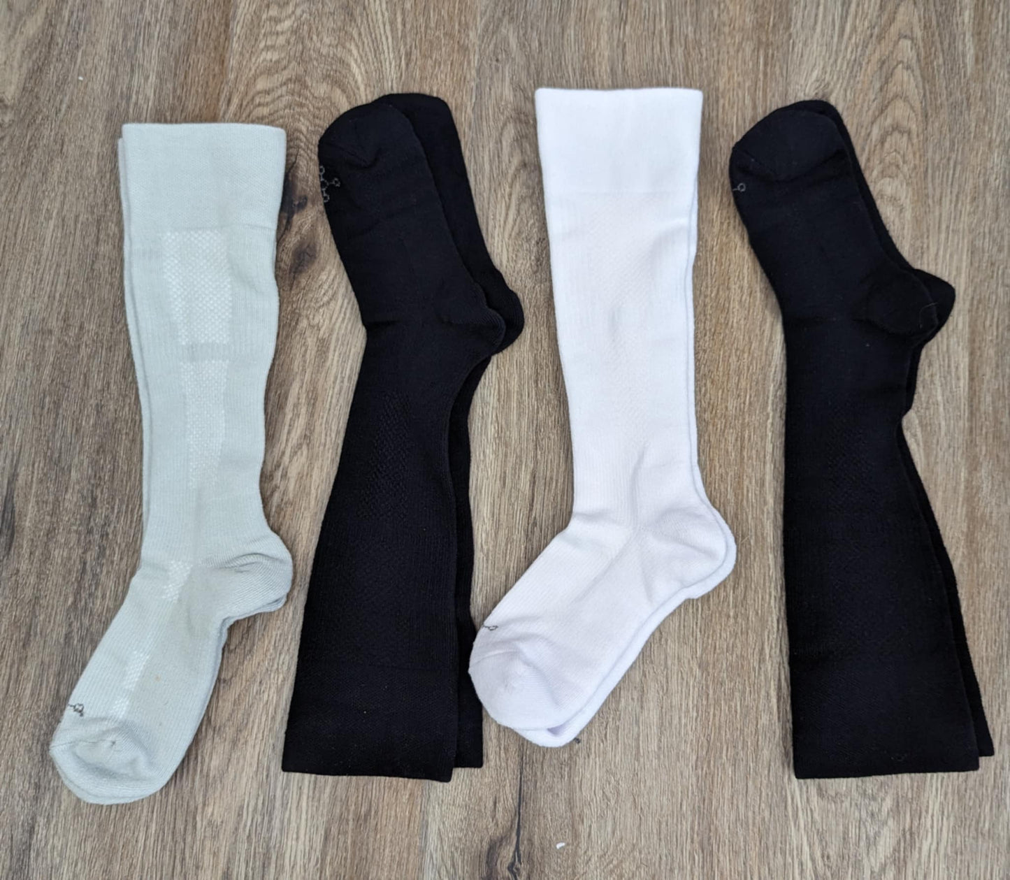 SMALL BASIC V56034 Tommie Copper S/4 EcoWick Wide Over the CalfCompression Socks