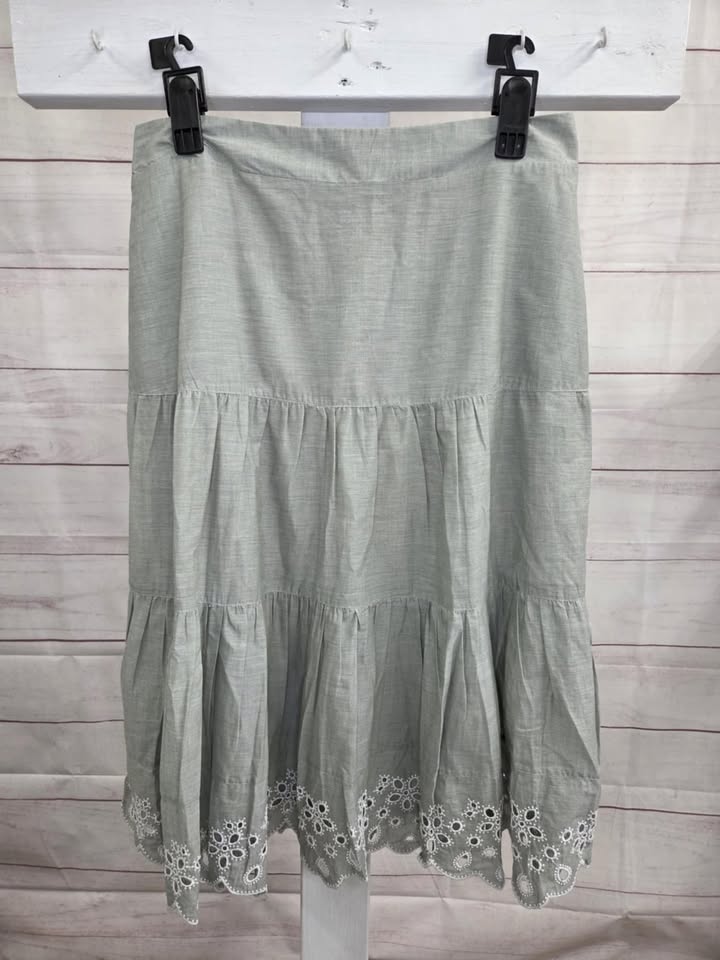 MEDIUM SAGE A599161 Isaac Mizarhi Live! Petite Cotton Lawn Skirt with Embroidered Hem