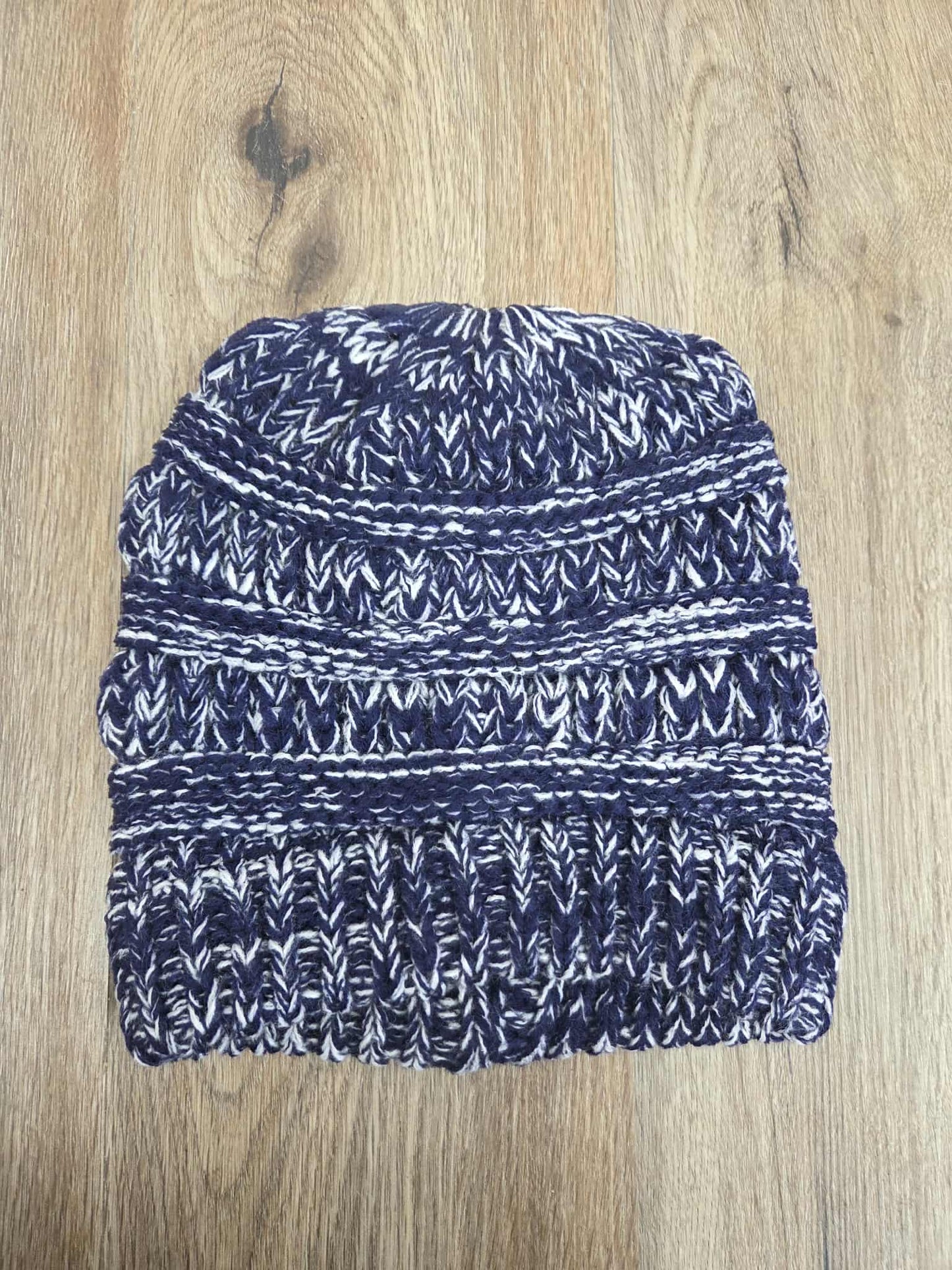 WOMEN'S PONYTAIL BEANIE NAVY
