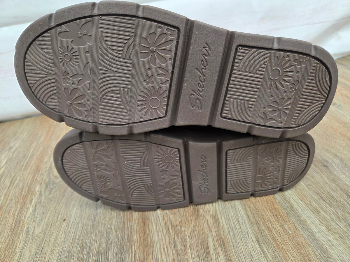 10 CHOCOLATE A704708 Skechers Slip-ins Keepsakes Cozy Water Repellent Suede Boots
