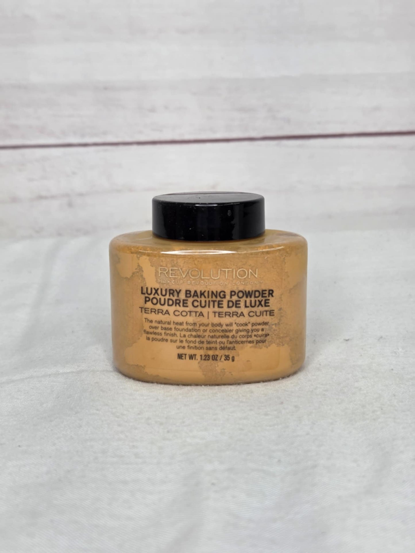 Revolution Luxury Baking Powder Terra Cotta