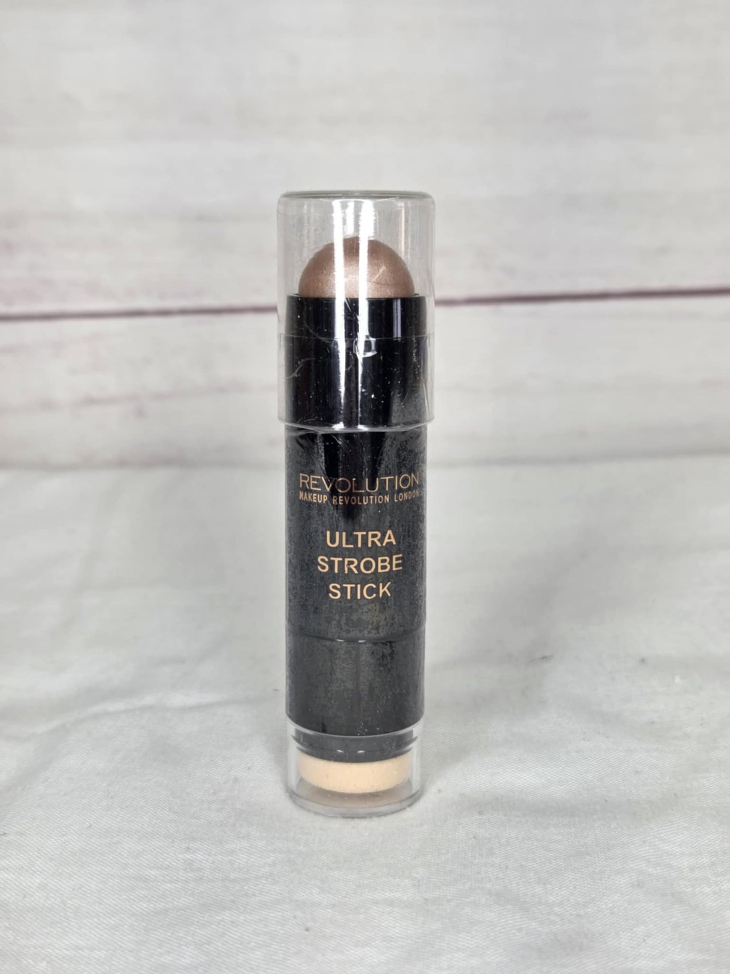 REVOLUTION Ultra Strobe Stick Peach Lightening