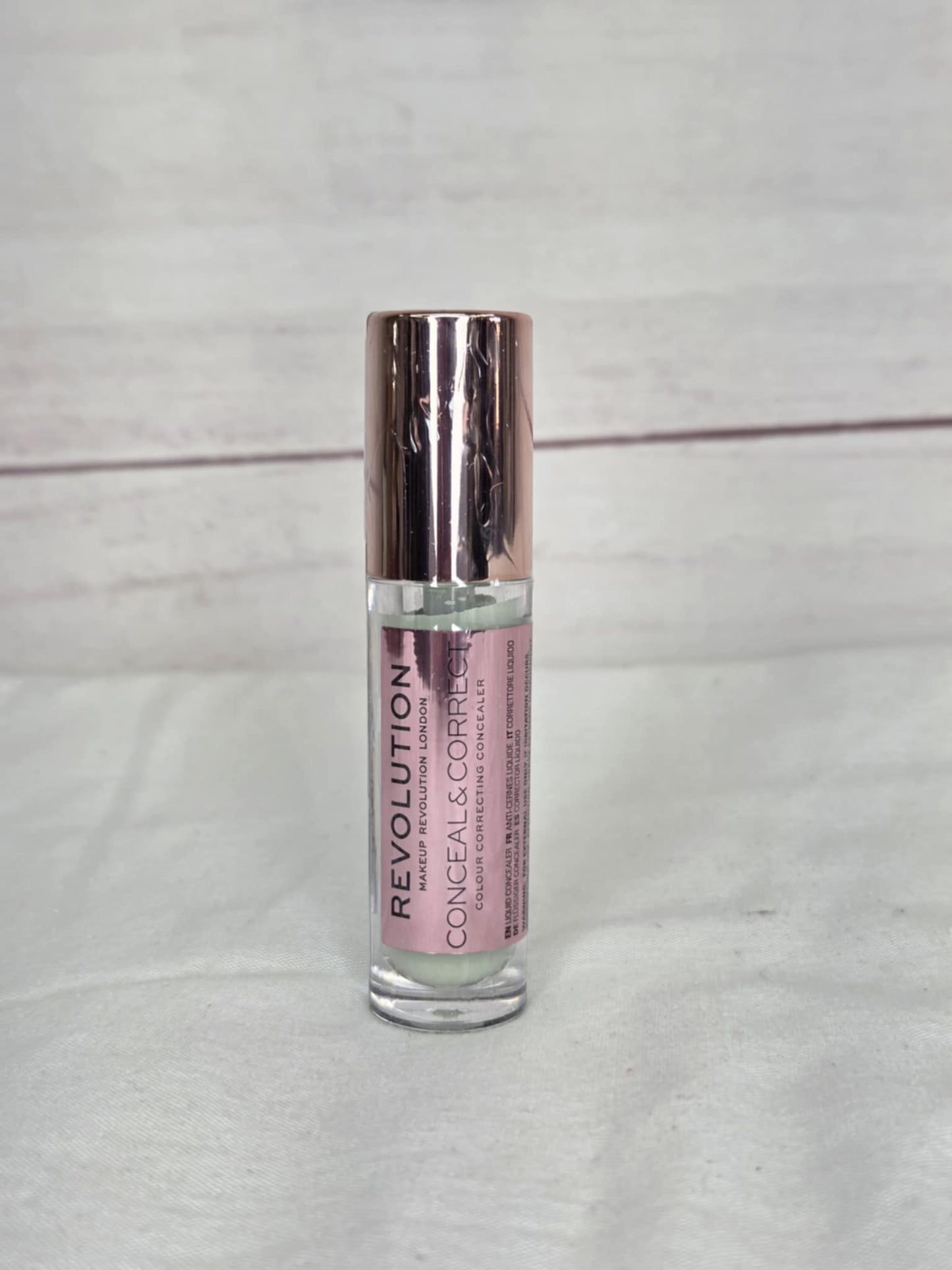 Revolution Conceal & Correct Green