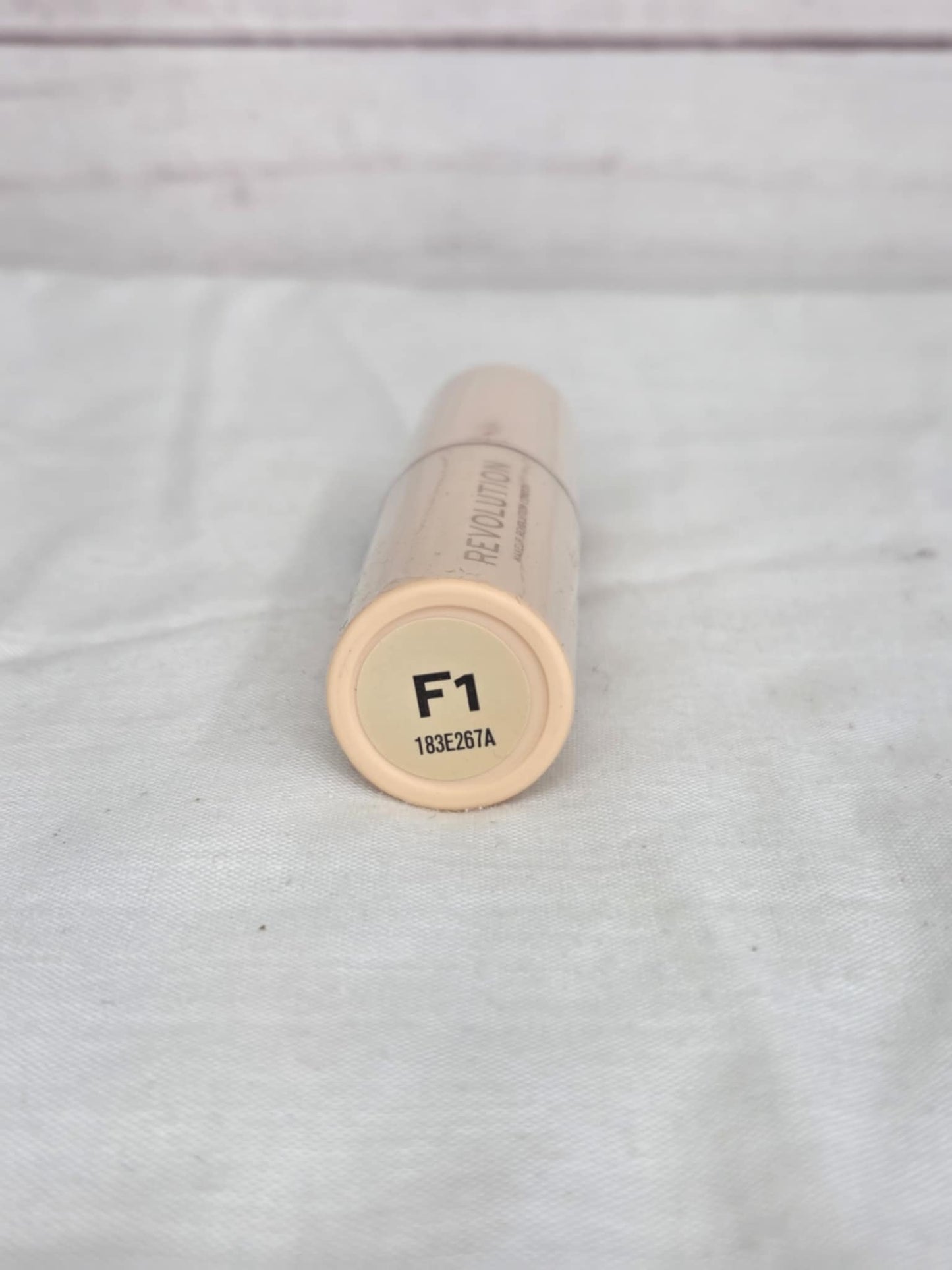 Revolution Fast Base Stick Foundation F1