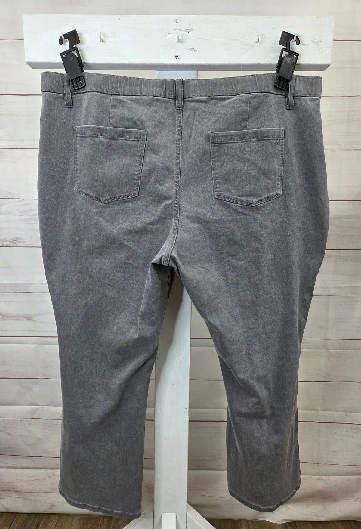 24W GREY A663343 Susan Graver Stretch Denim Petite Classic Boot Cut Jean