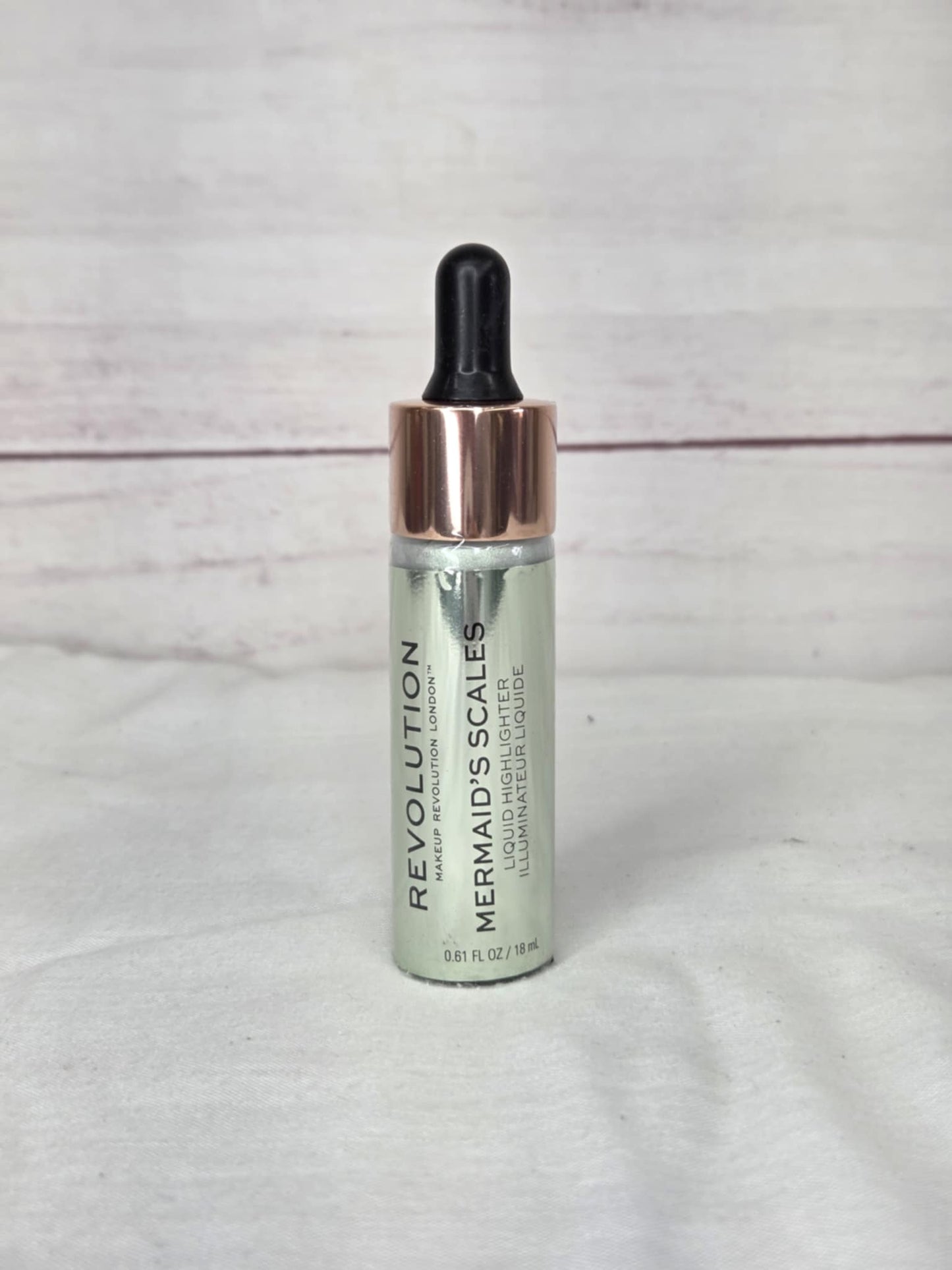 Revolution Liquid Highlighter Mermaid's Scales