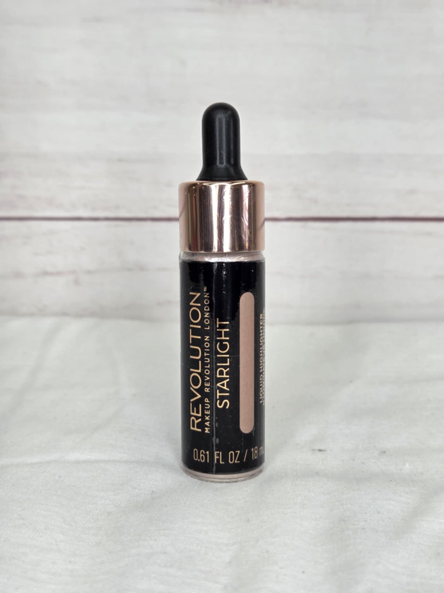 Revolution Liquid Highlighter Starlight