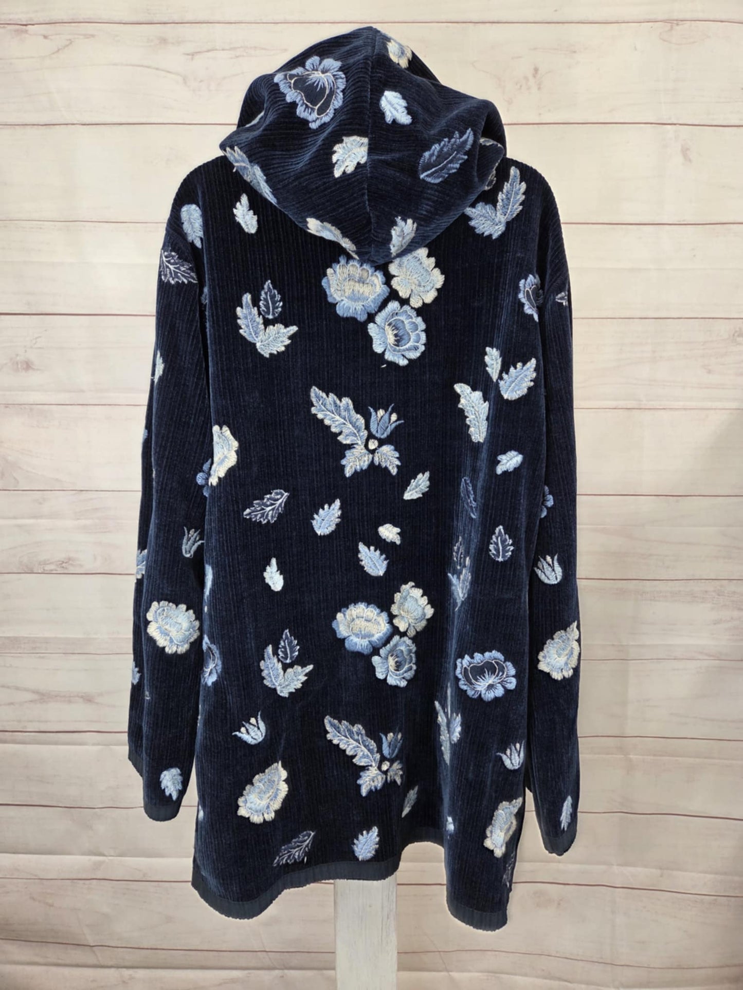 2X NAVY A708741 Driftwood Jeans Corded Shelly Kimono with Embroidery - Floral Foliage