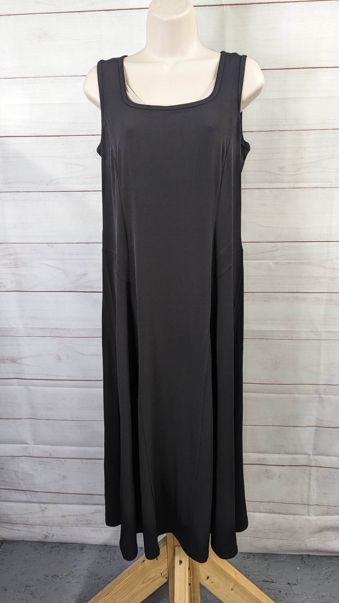 SMALL BLACK A480677 Susan Graver Regular Liquid Knit Sleeveless Midi Dress