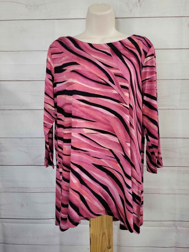 XSMALL PINK A518283 Belle by Kim Gravel Tiger Print 3/4-Sleeve Knit Top