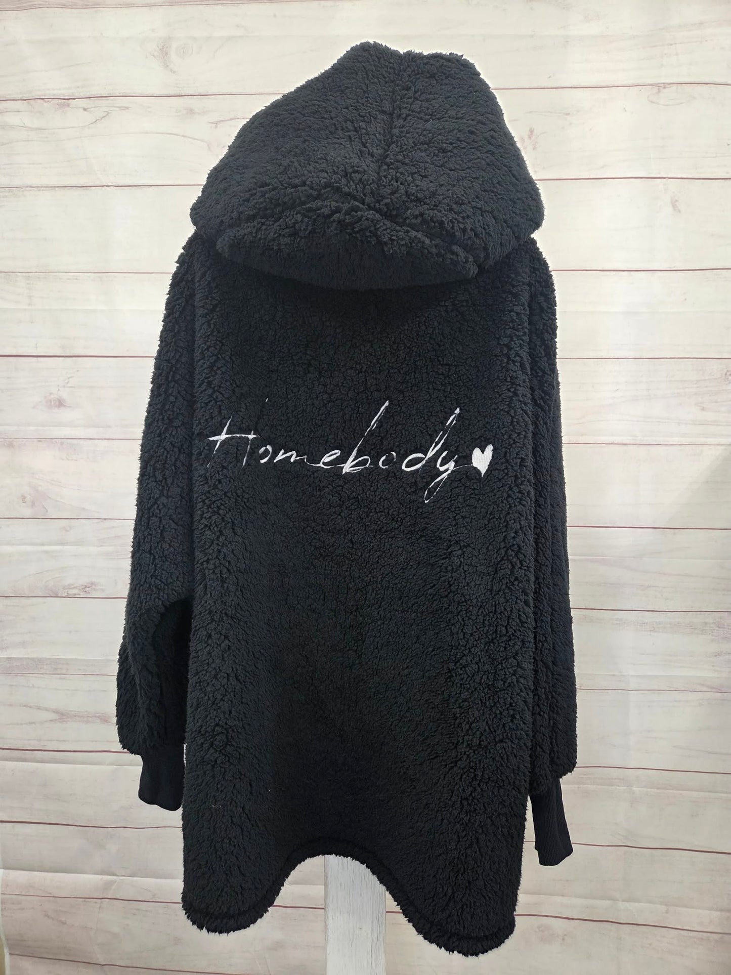 MEDIUM/LARGE BLACK A702607 By Jill Martin Regular Sherpa Embroidered Hooded Lounger