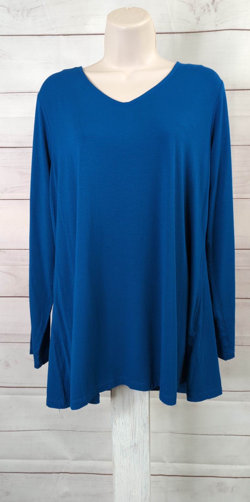 LARGE FATHOM BLUE A547176 Susan Graver Weekend Petite Essentials Cool Touch A-Line Tunic