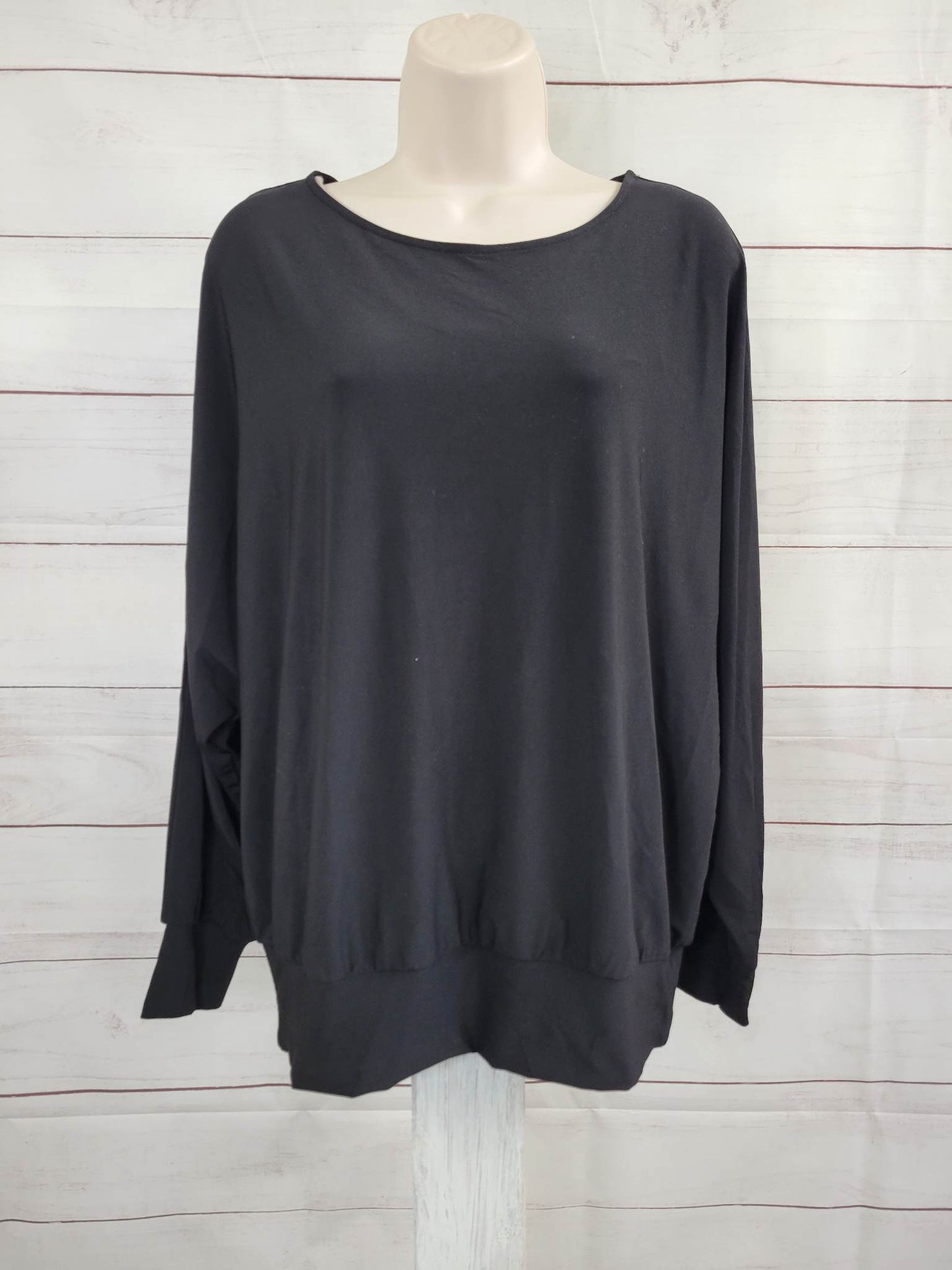 MEDIUM BLACK A454549 Susan Graver Every Day Liquid Knit Dolman-Sleeve Tunic