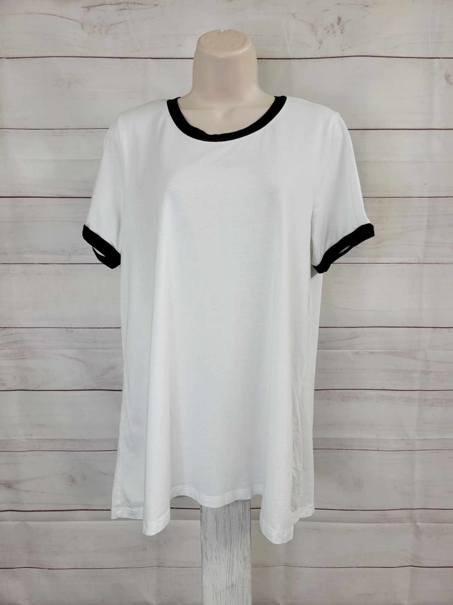 MEDIUM WHITE A602003 LOGO by Lori Goldstein Principles Colorblock Top