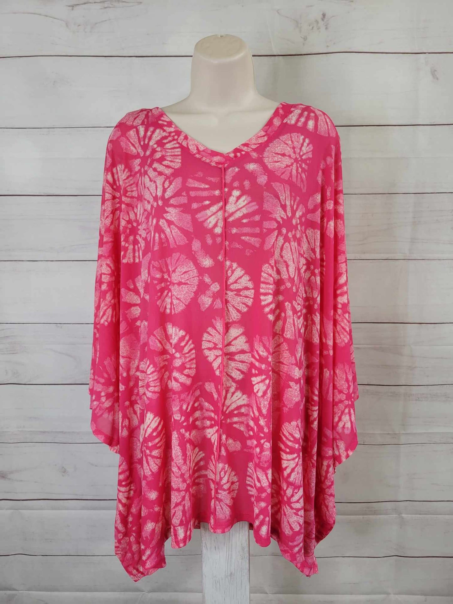 2X HOT PINK A601183 LOGO by Lori Goldstein Beach to Street Mesh Caftan Top