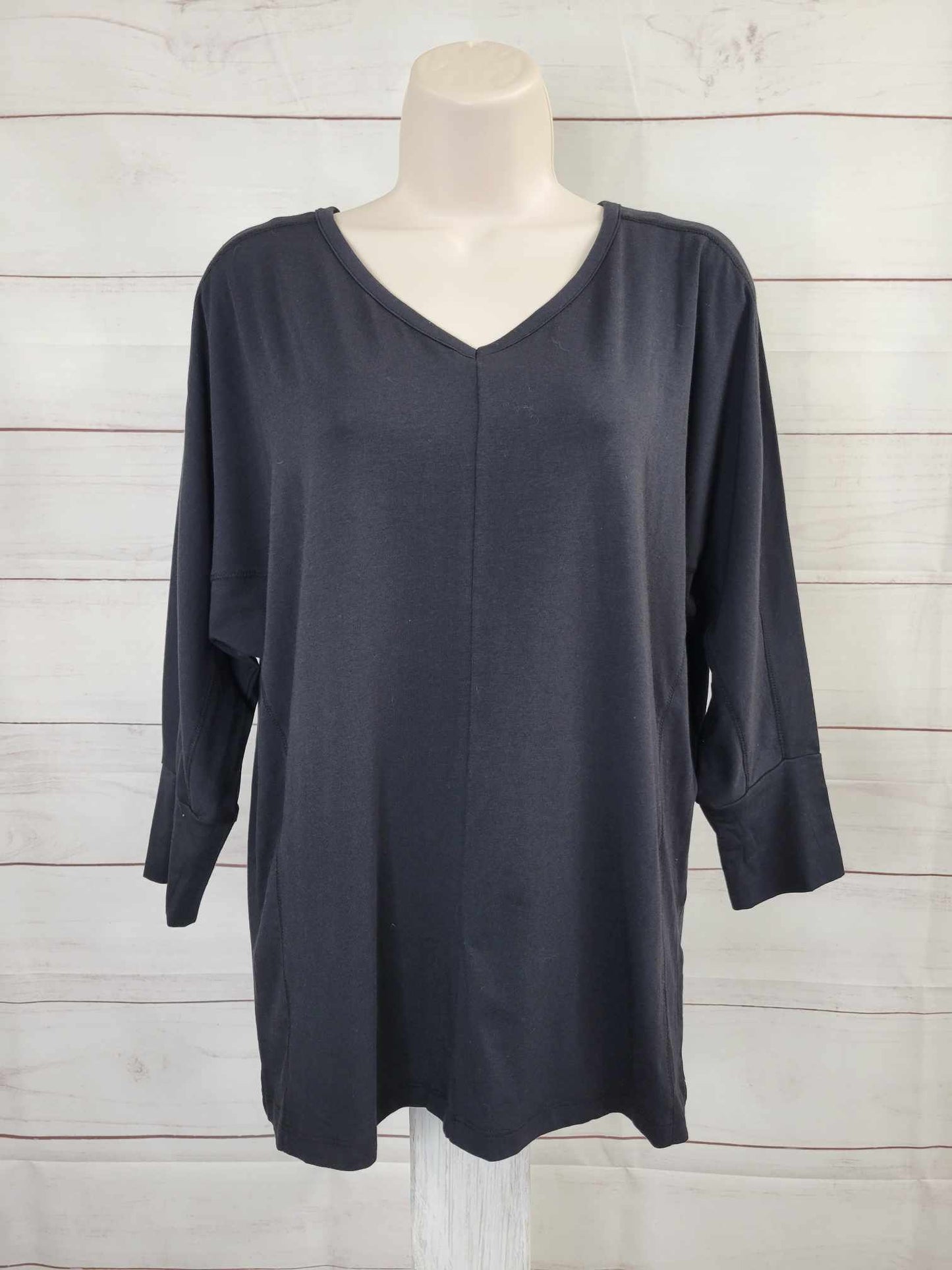 XSMALL BLACK A566989 AnyBody Cozy Knit V Neck Dolamn Sleeve Top