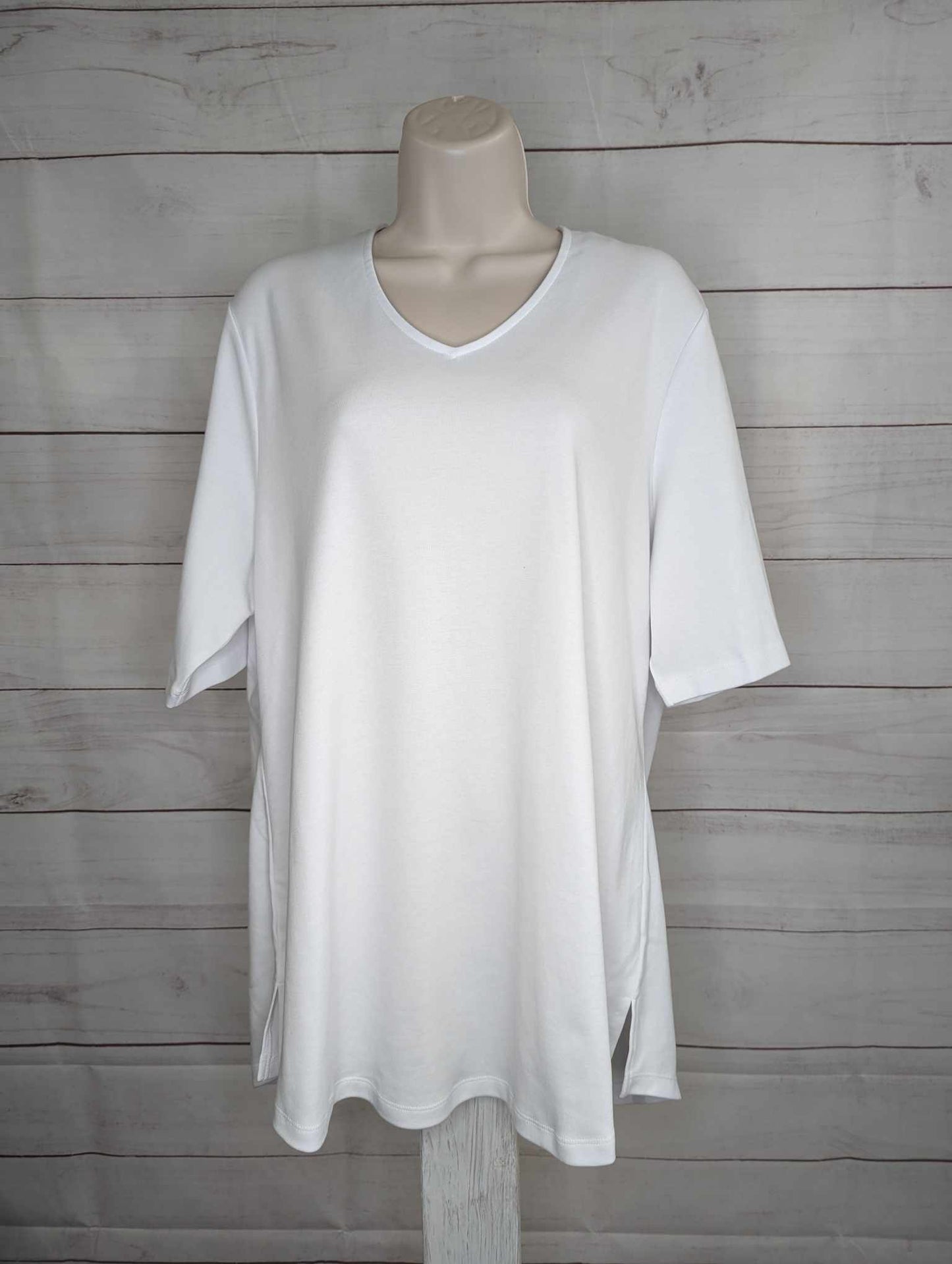 XLARGE WHITE A289635 Isaac Mizrahi Live! Essentials V-Neck Elbow Sleeve Tunic