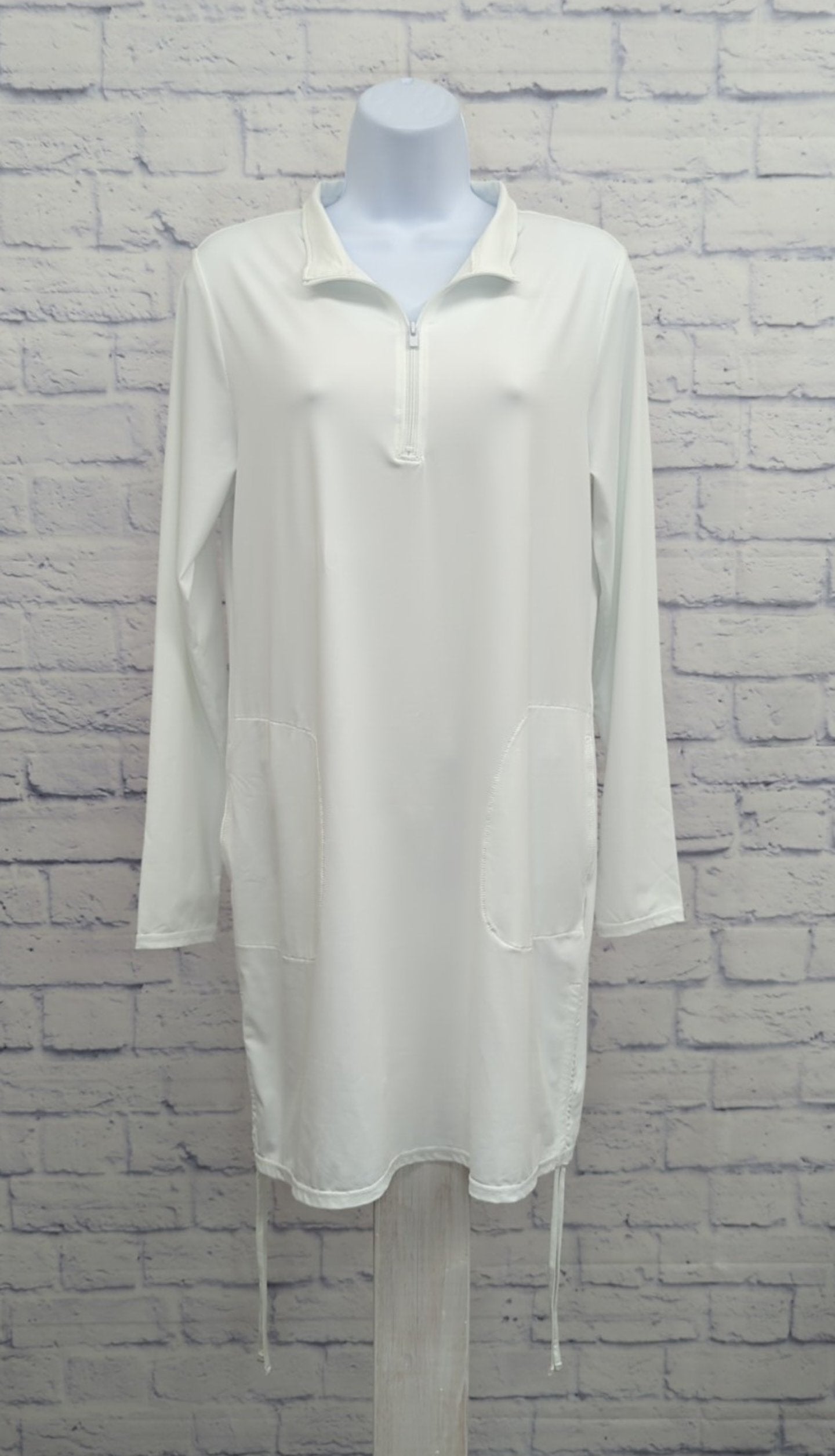 SMALL WHITE A473536 zuda UPF 50 Half Zip Cover Up