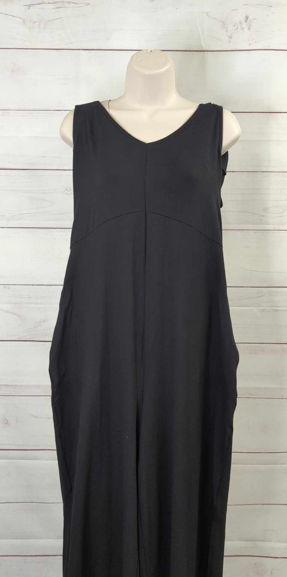 SMALL BLACK A587647 Cuddl Duds Regular Wide Leg Flexwear v-Neck Jumpsuit