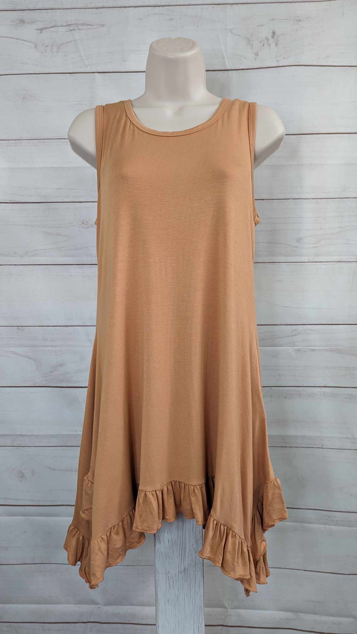 SMALL SANDSTONE A381218 LOGO Layers by Lori Goldstein Knit Tank w/ Ruffle Hem