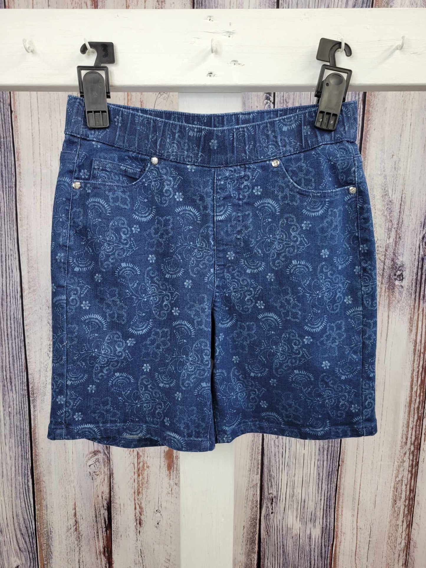 0R BANDANA A598267 Isaac Mizrahi Live! Regular Bandana Print True Denim Walking Shorts