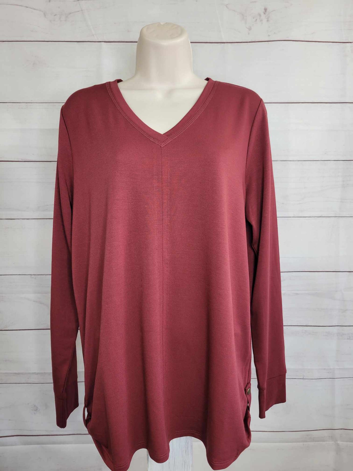 XXSMALL RUSSET A609974 Belle by Kim Gravel Snap to It Side Tab V Neck Top