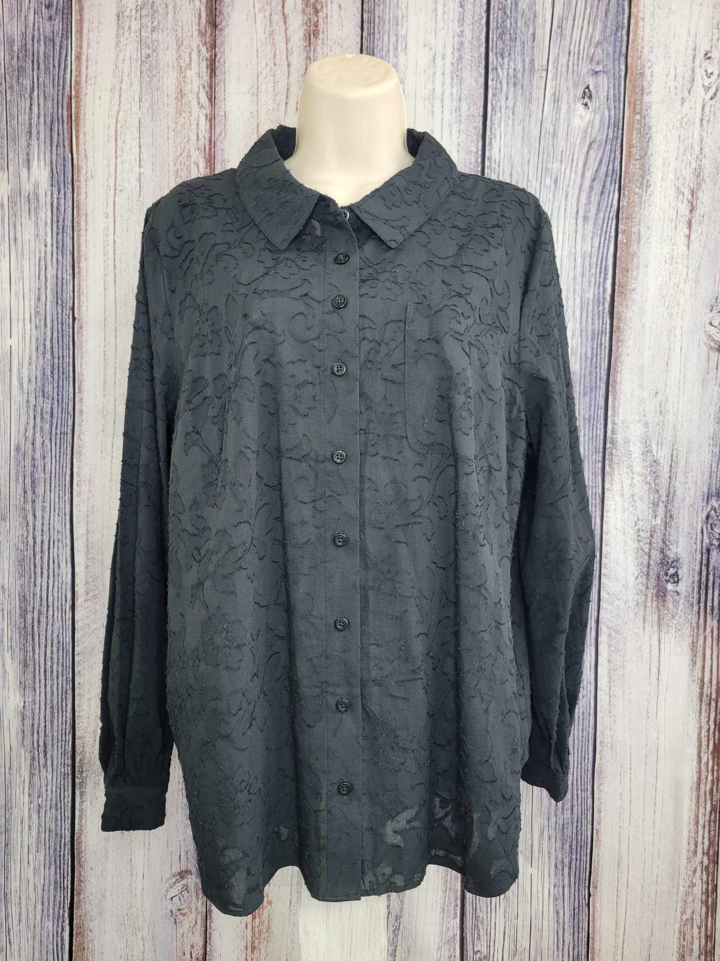 MEDIUM BLACK A596709 Isaac Mizrahi Live! Burnout Button Front Shirt