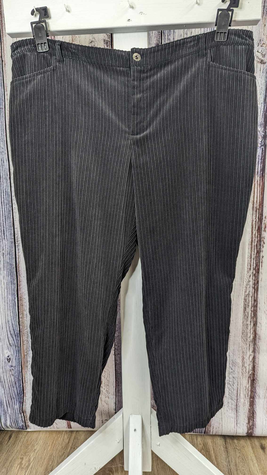 24WP BLACK A387870 Susan Graver Petite Corduroy Straight Leg Pants