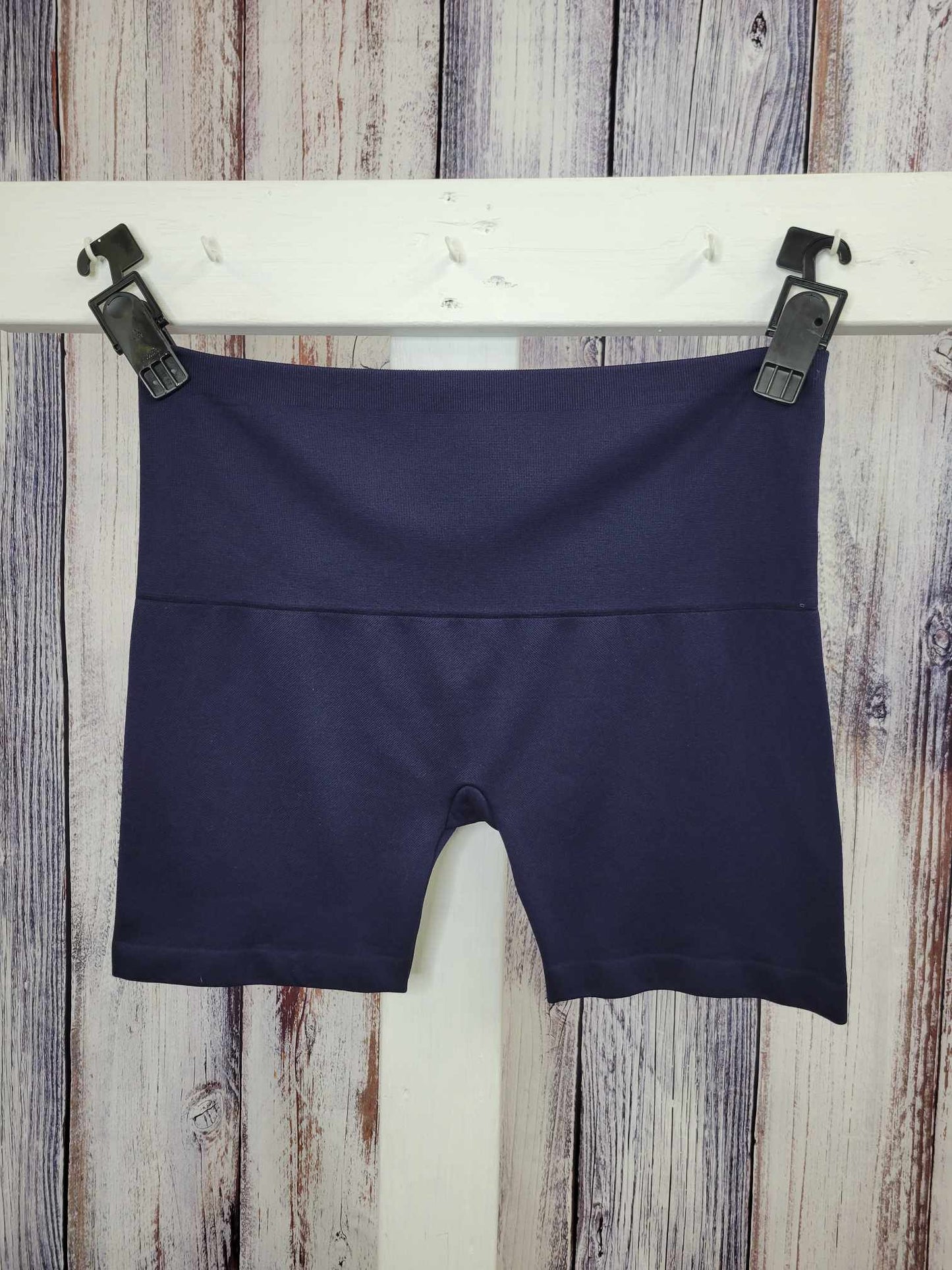 2X NAVY A475765 Breezies Seamless Short