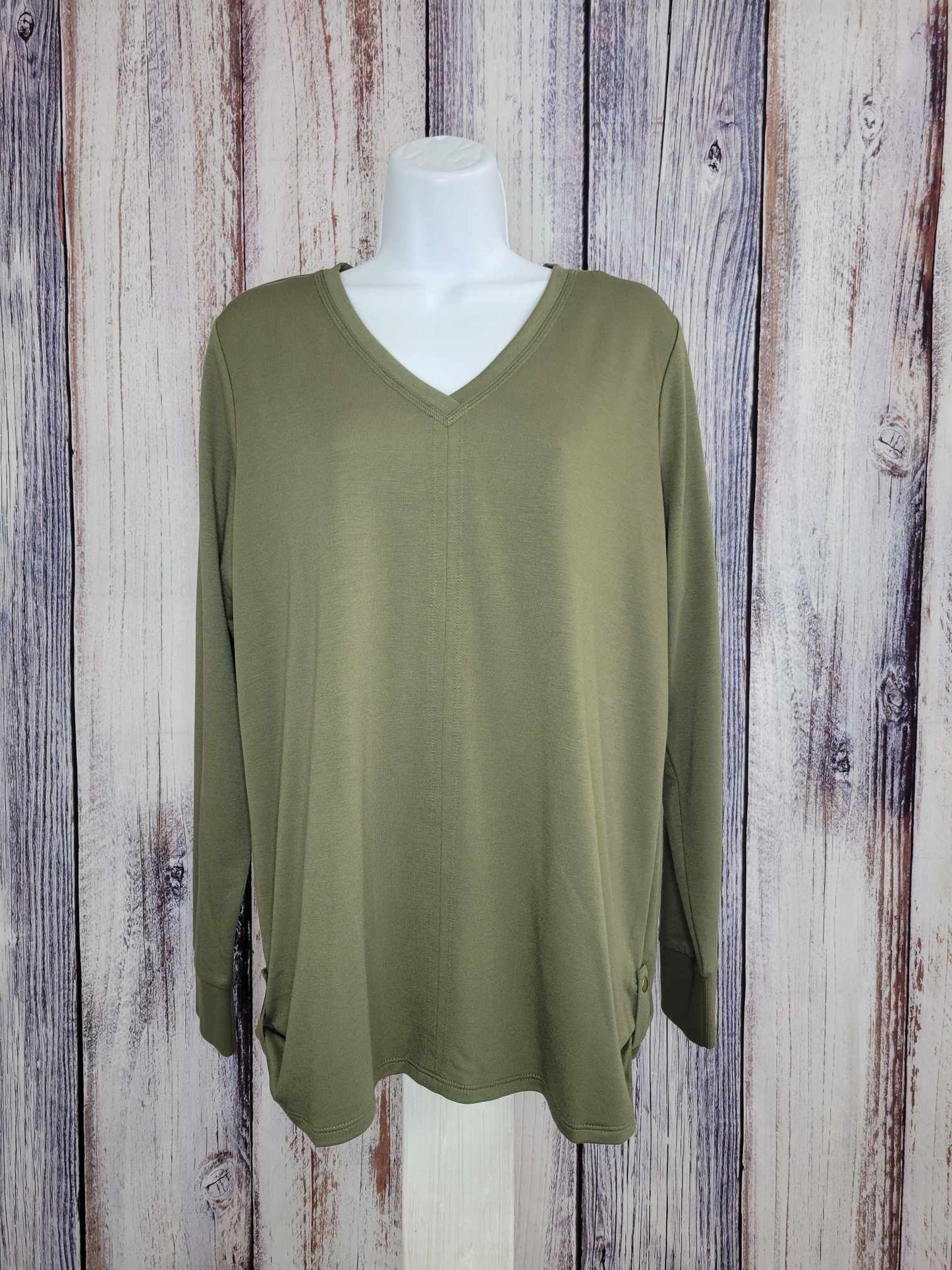 MEDIUM OLIVE A609974 Belle by Kim Gravel Snap to It Side Tab V Neck Top