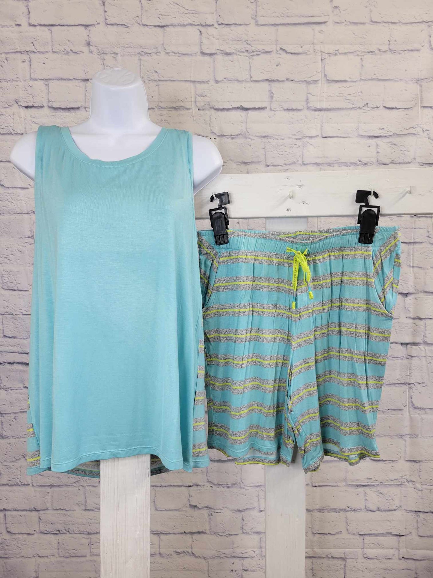 MEDIUM AQUA A593298 Cuddl Duds Smooth Jersey Tank and Shorts Pajama Set