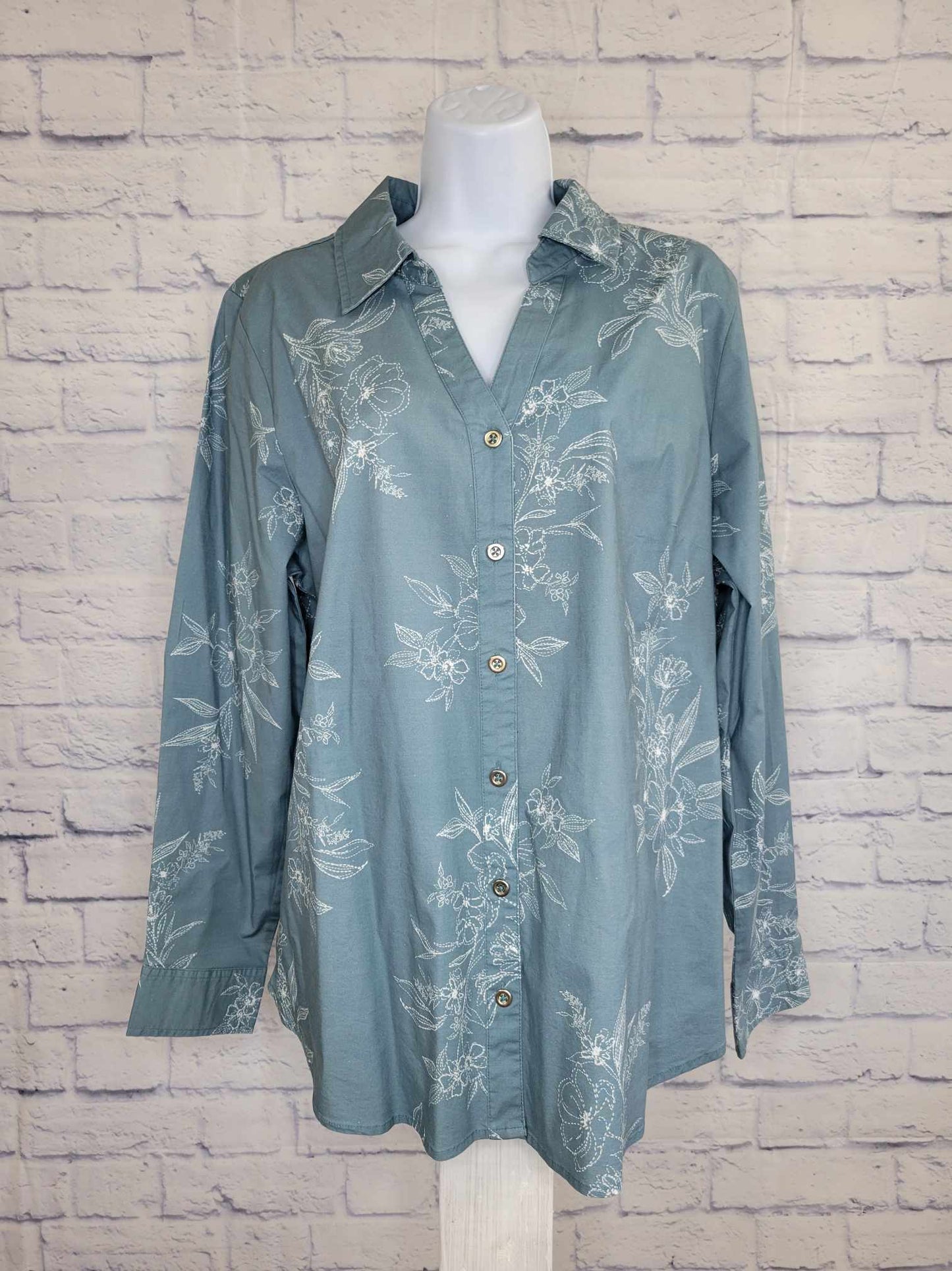 XXSMALL BLUE BUYOU A544700 Denim & Co. Canyon Retreat Printed Poplin Curved Hem Shirt