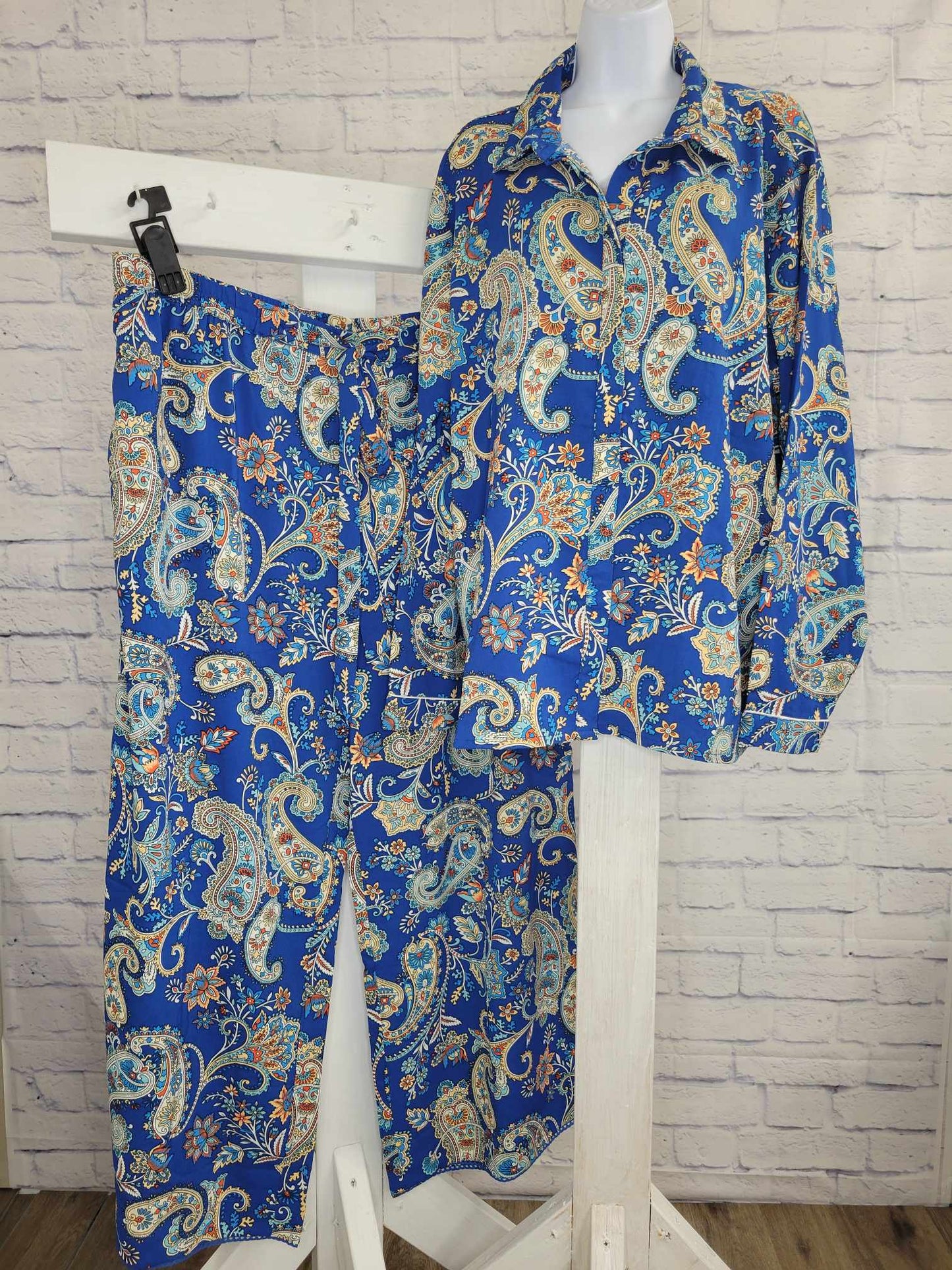 XLARGE BLUE PAISLEY A549365 Tolani Zadie Notched Collar Top & Relaxed Fit Pant Pajama Set