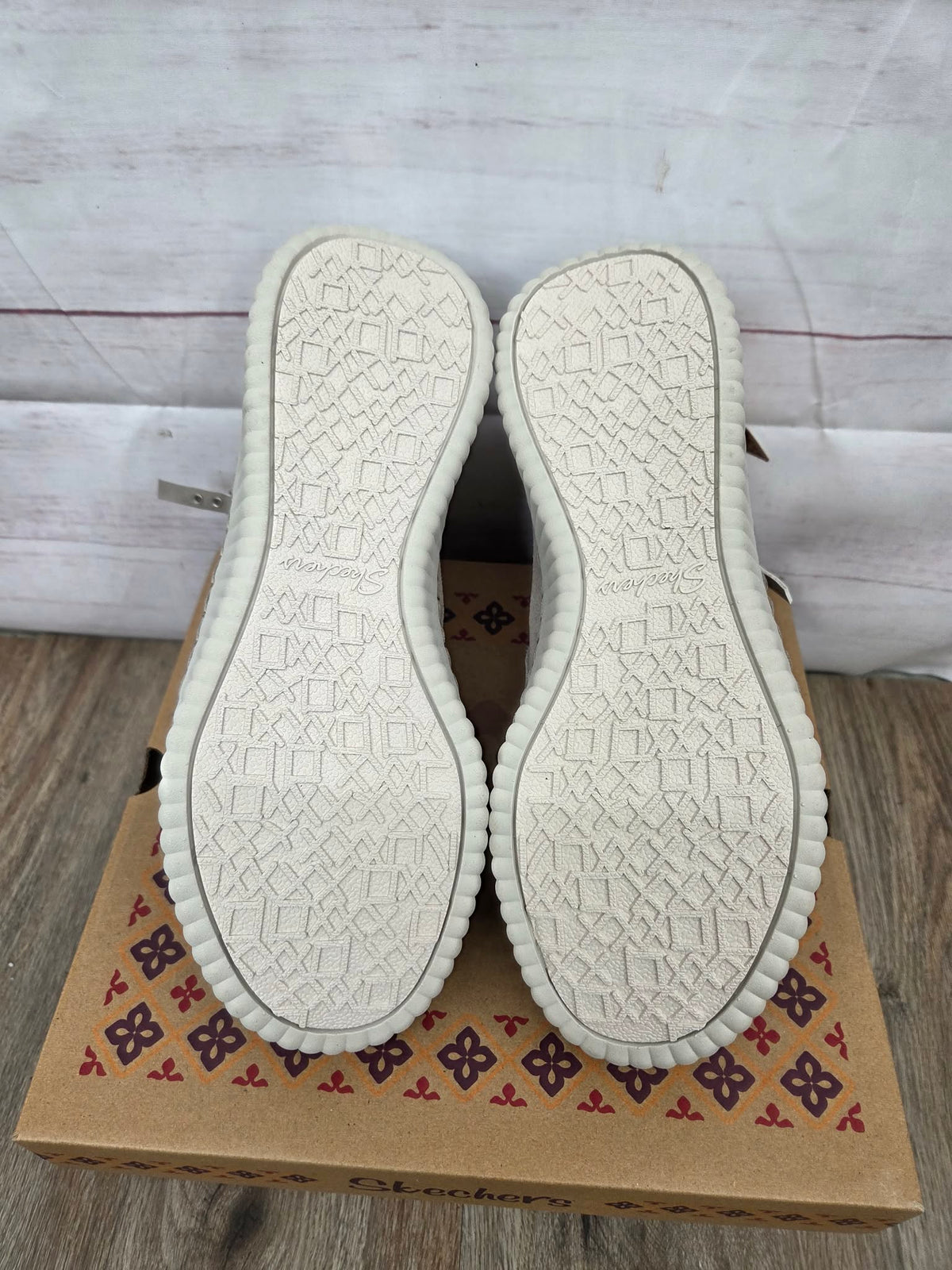 10 TAUPE A704929 Skechers Wilshire Blvd Side Zip Booties - Fresh Zip
