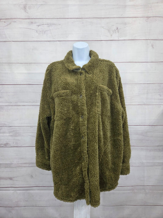 P. LARGE DRIED HERB A705441 Belle by Kim Gravel Petite SophisticChic Horn Button Sherpa Shacket